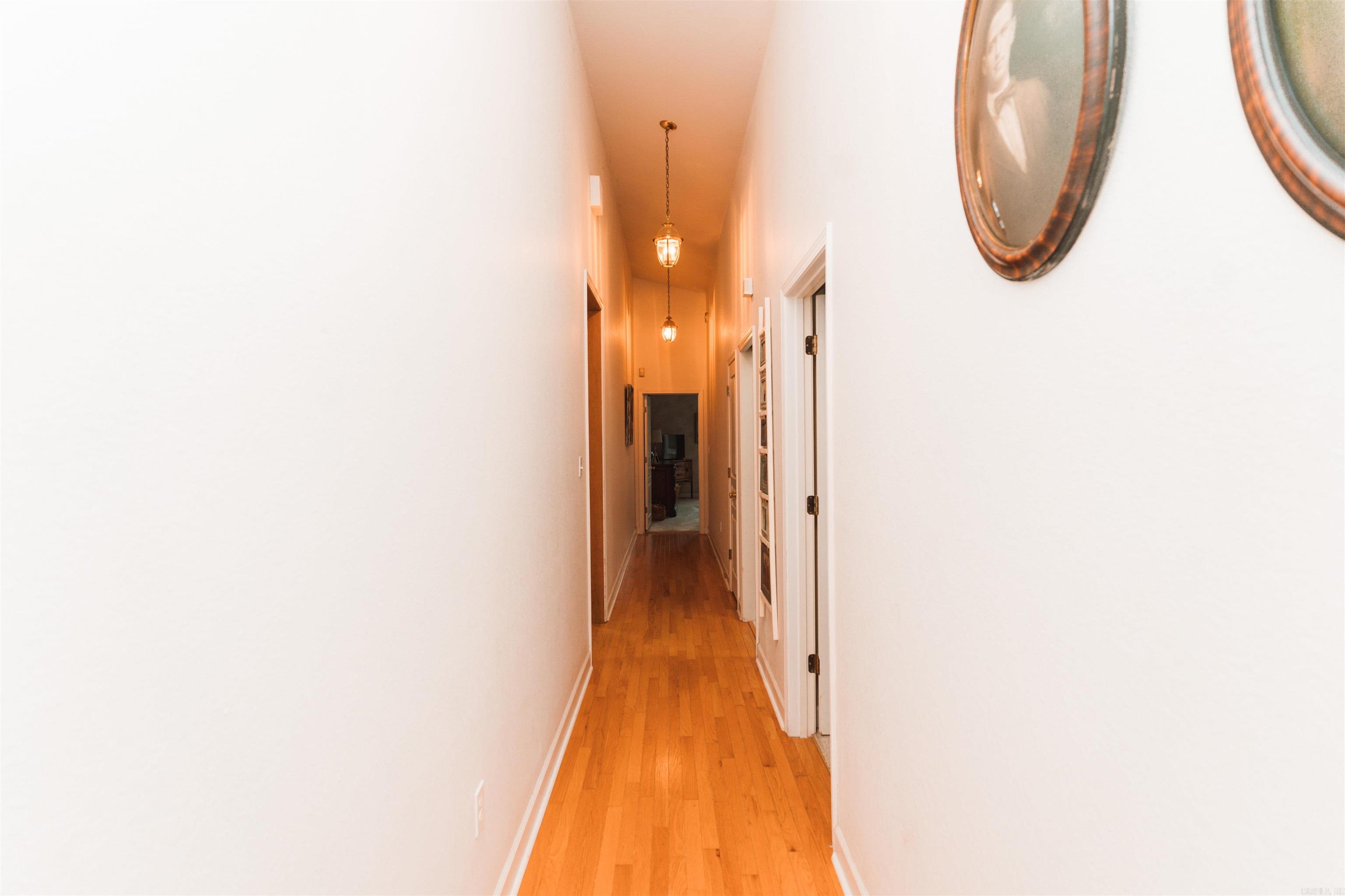 NORTH HILLS ESTATES - Residential