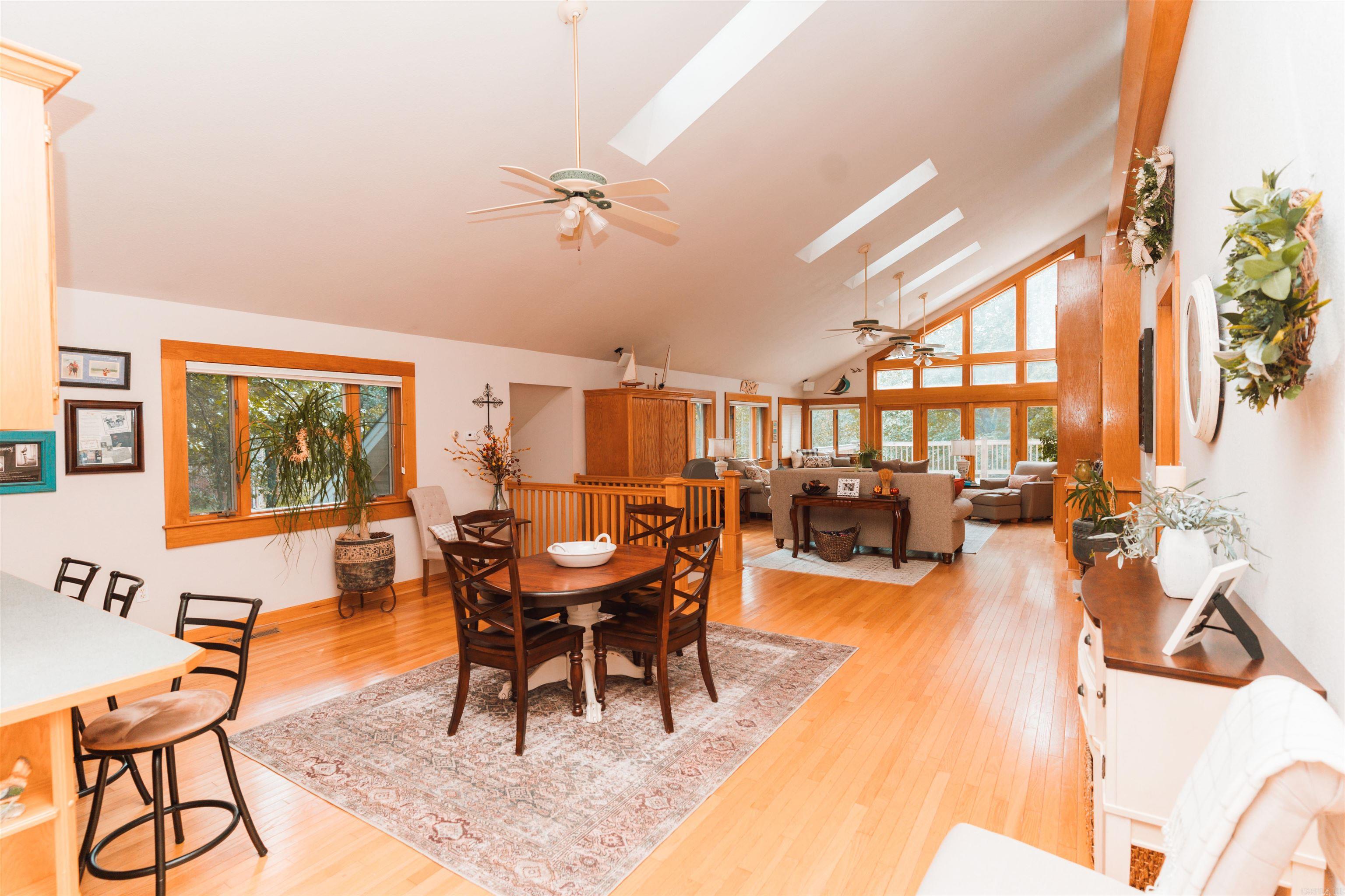 NORTH HILLS ESTATES - Residential