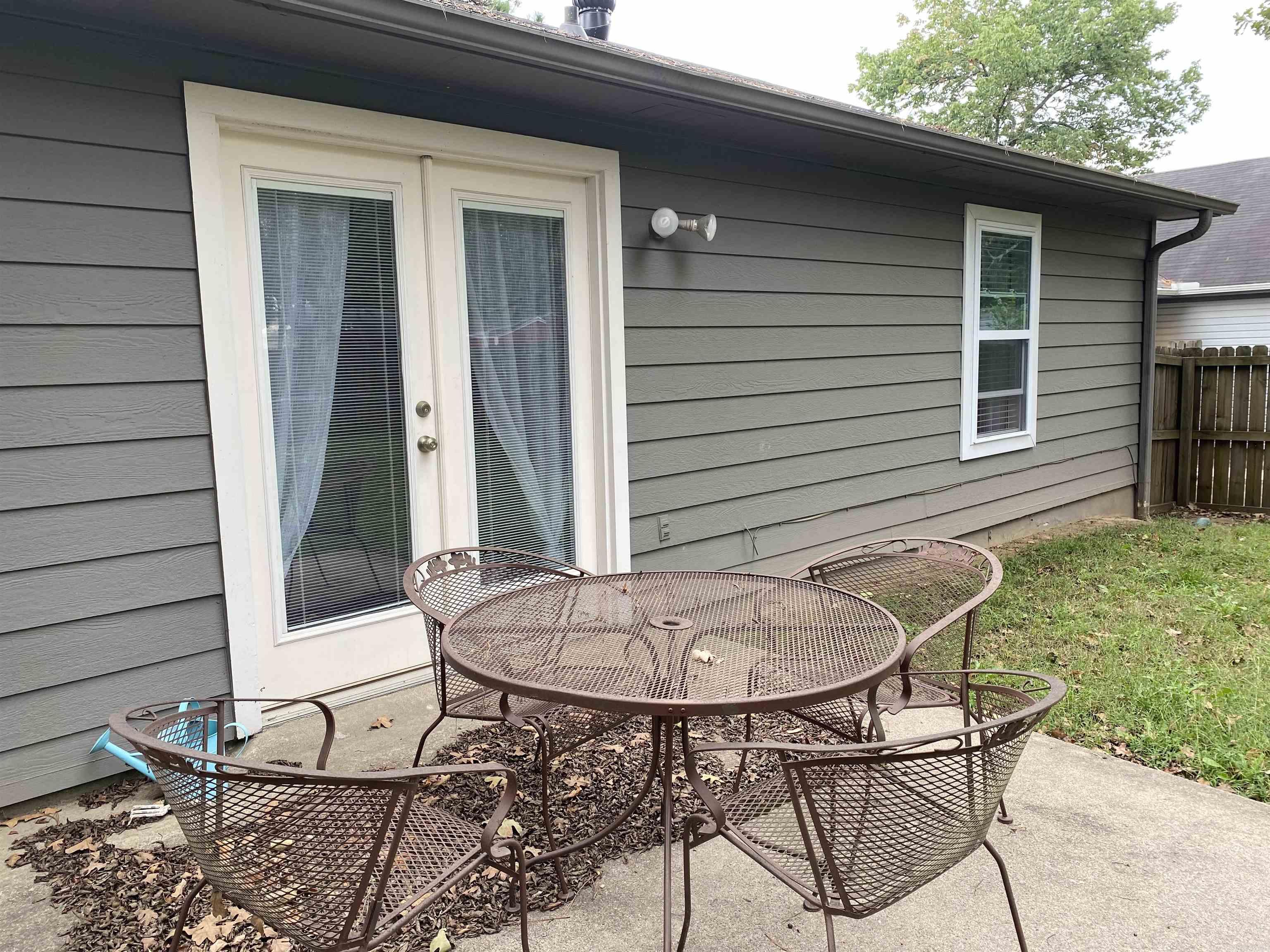 CRYSTAL VALLEY MANOR - Residential