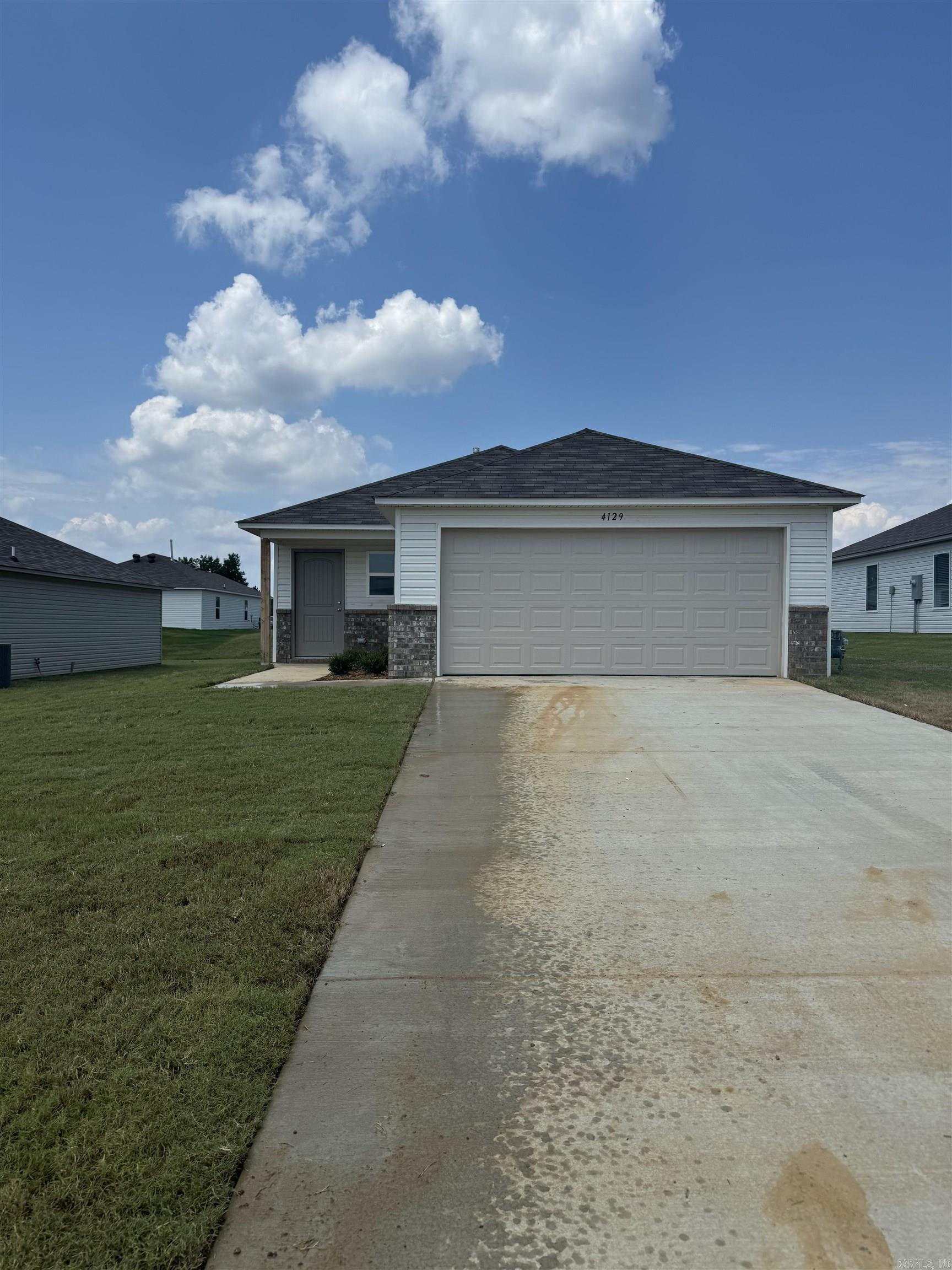 THE MEADOWS - Residential