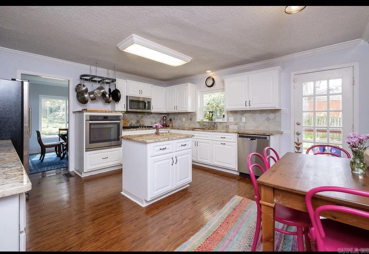 Leawood Heights - Residential