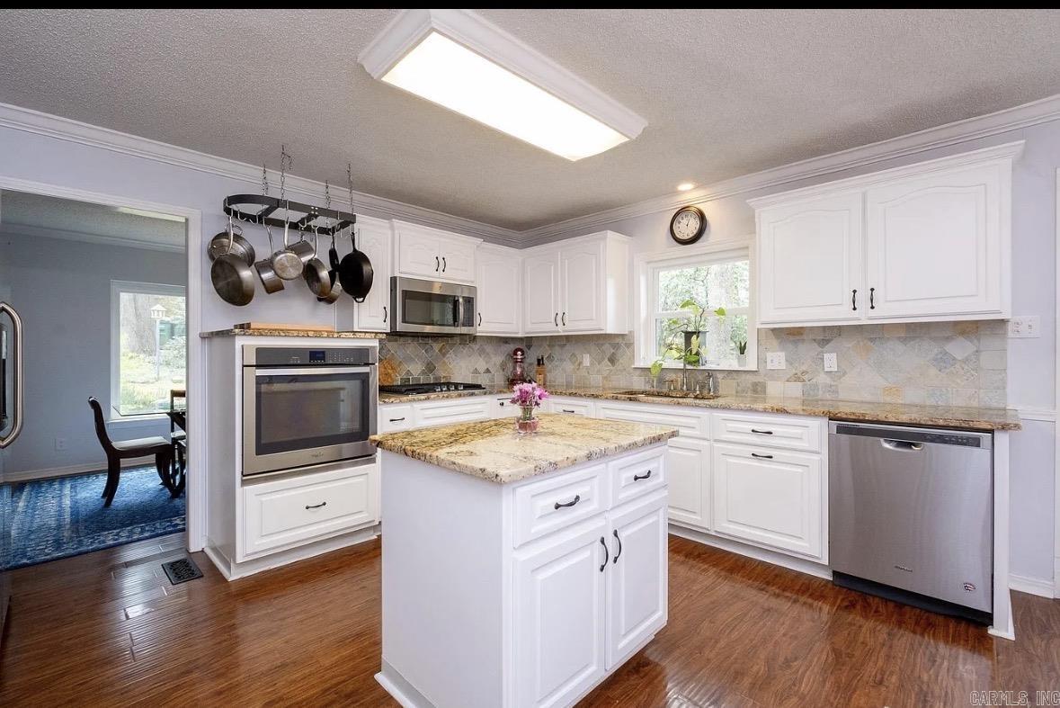 Leawood Heights - Residential