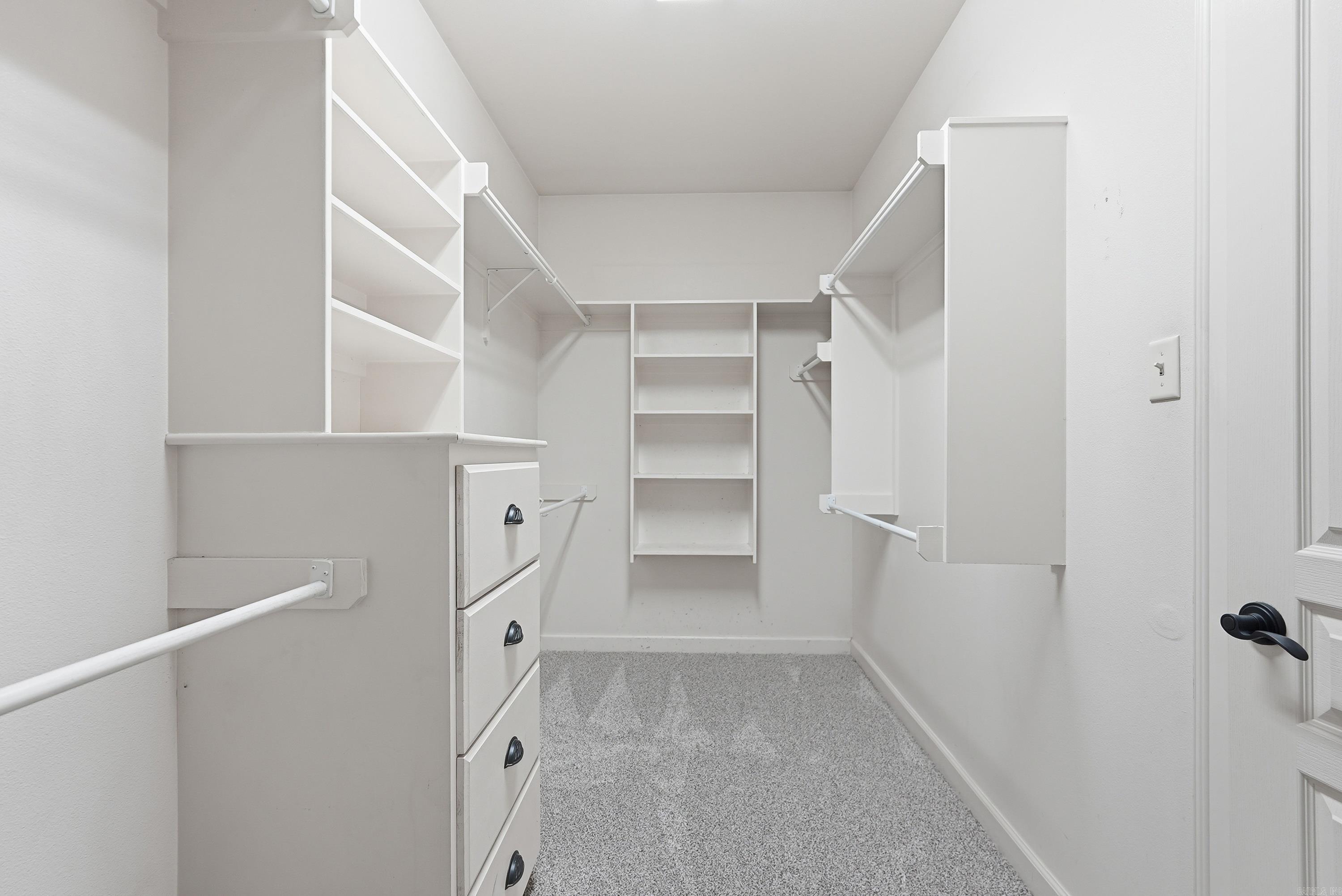 CANTERBURY PLACE - Residential