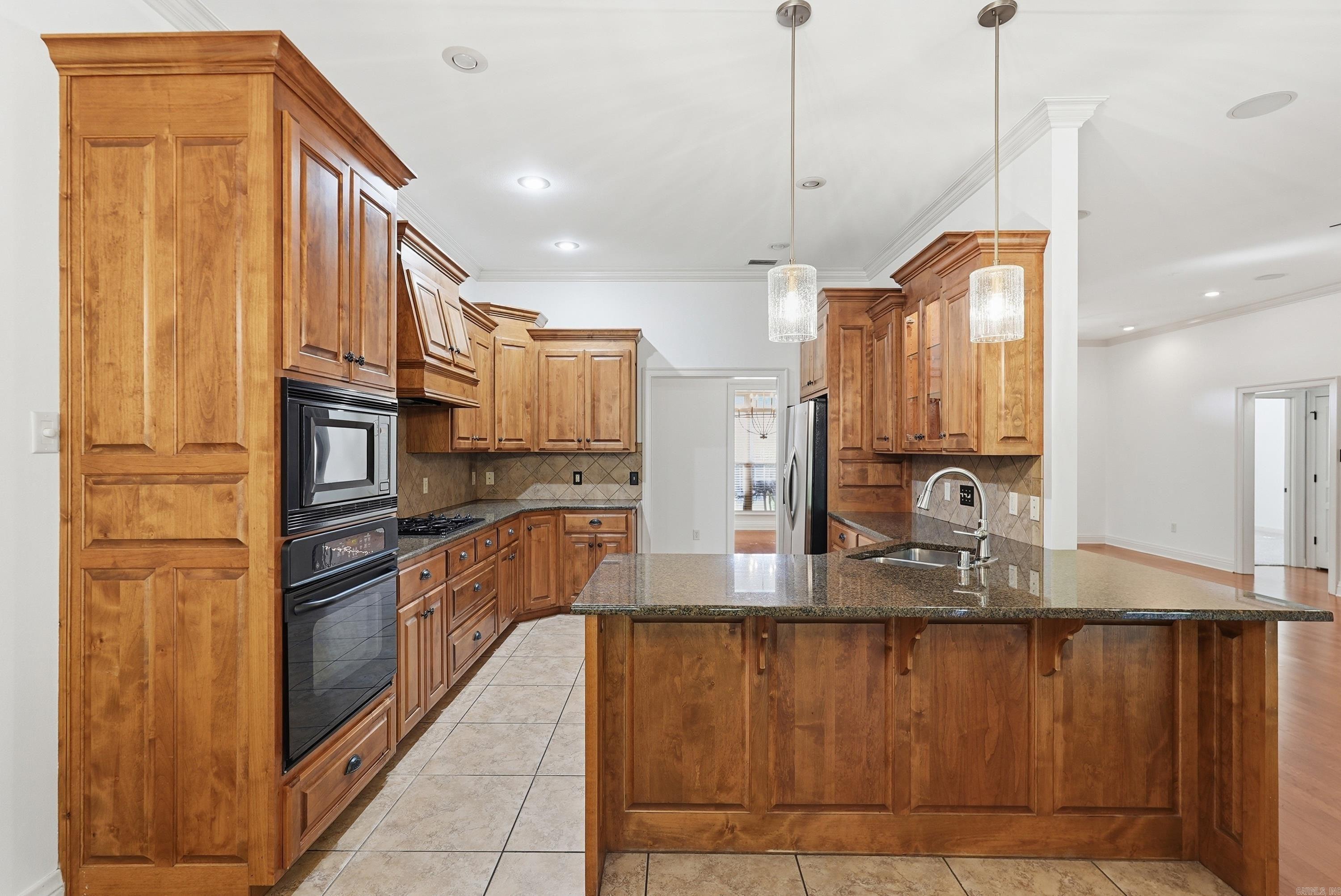 CANTERBURY PLACE - Residential