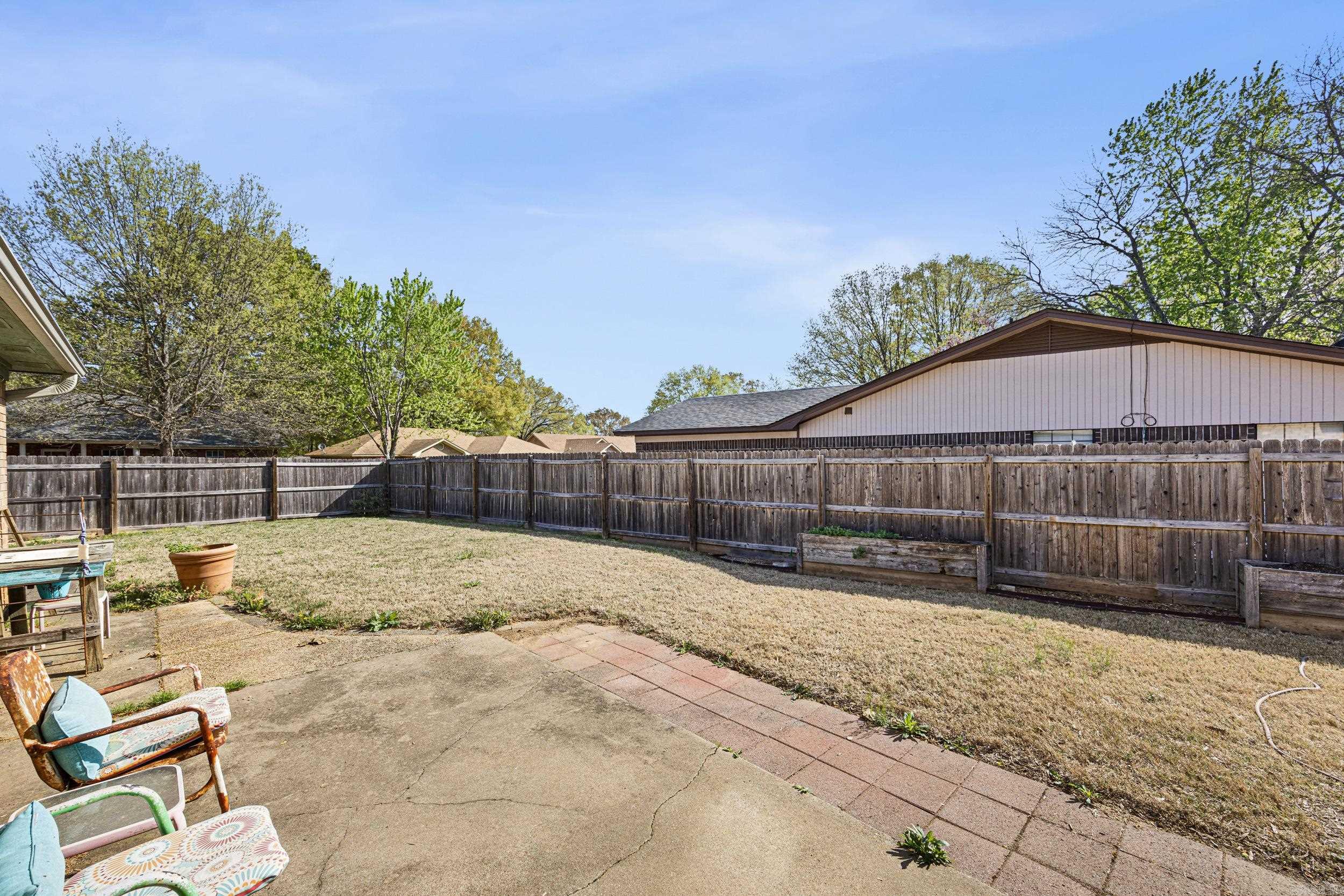 BRIAR SPRINGS - Residential