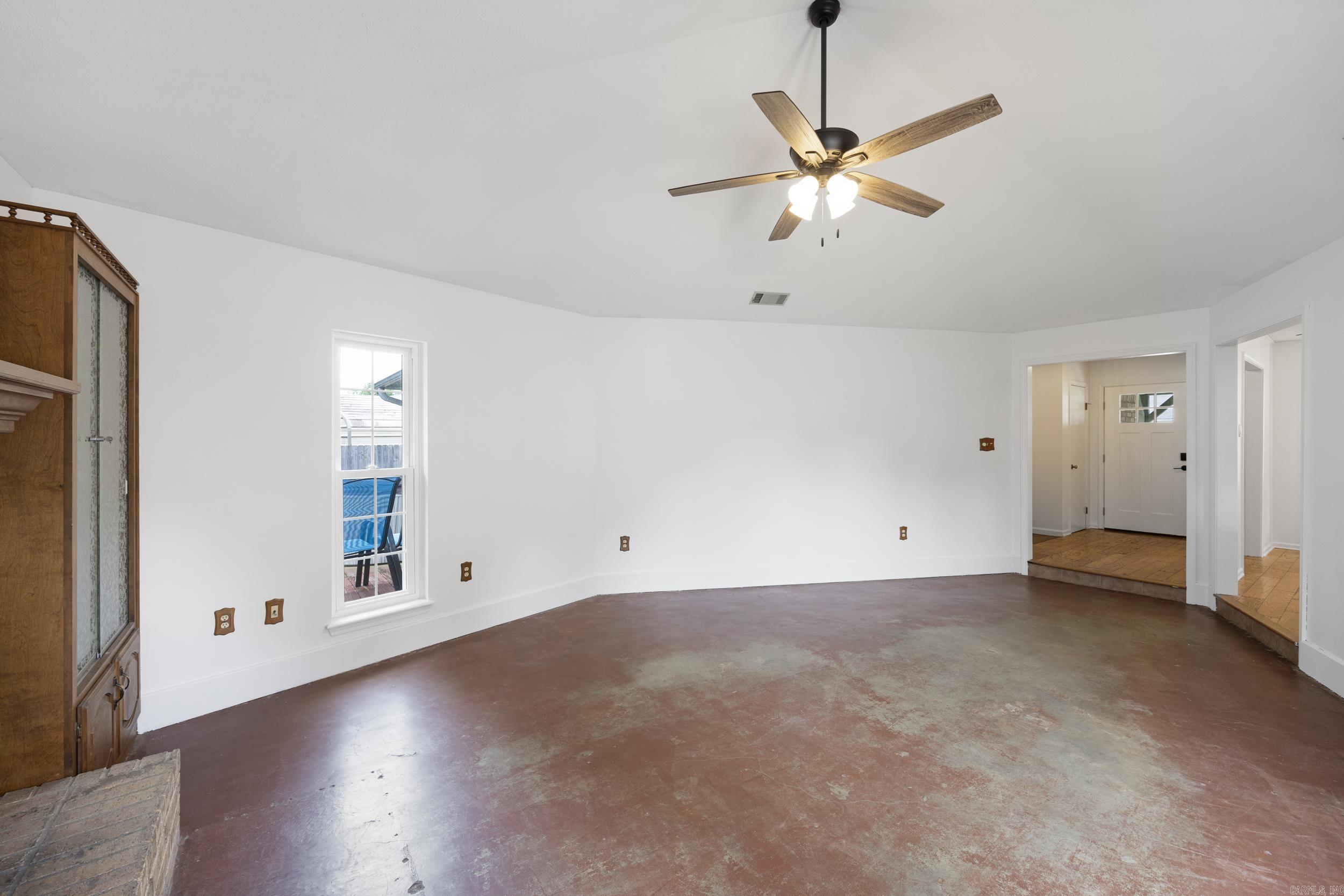 BRIAR SPRINGS - Residential