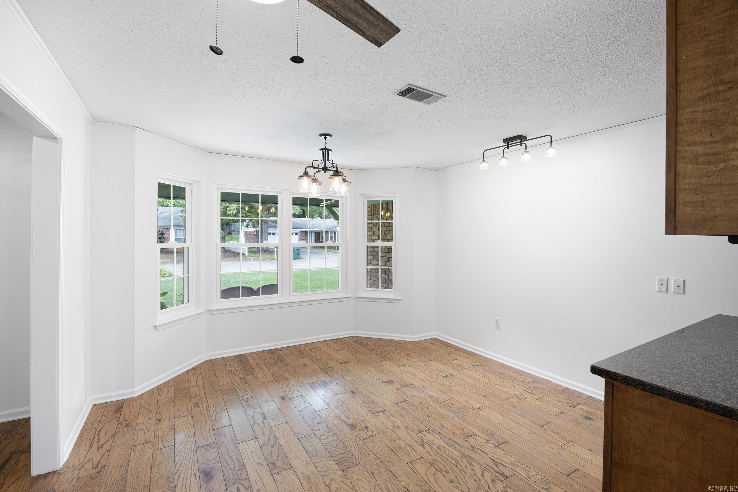 BRIAR SPRINGS - Residential