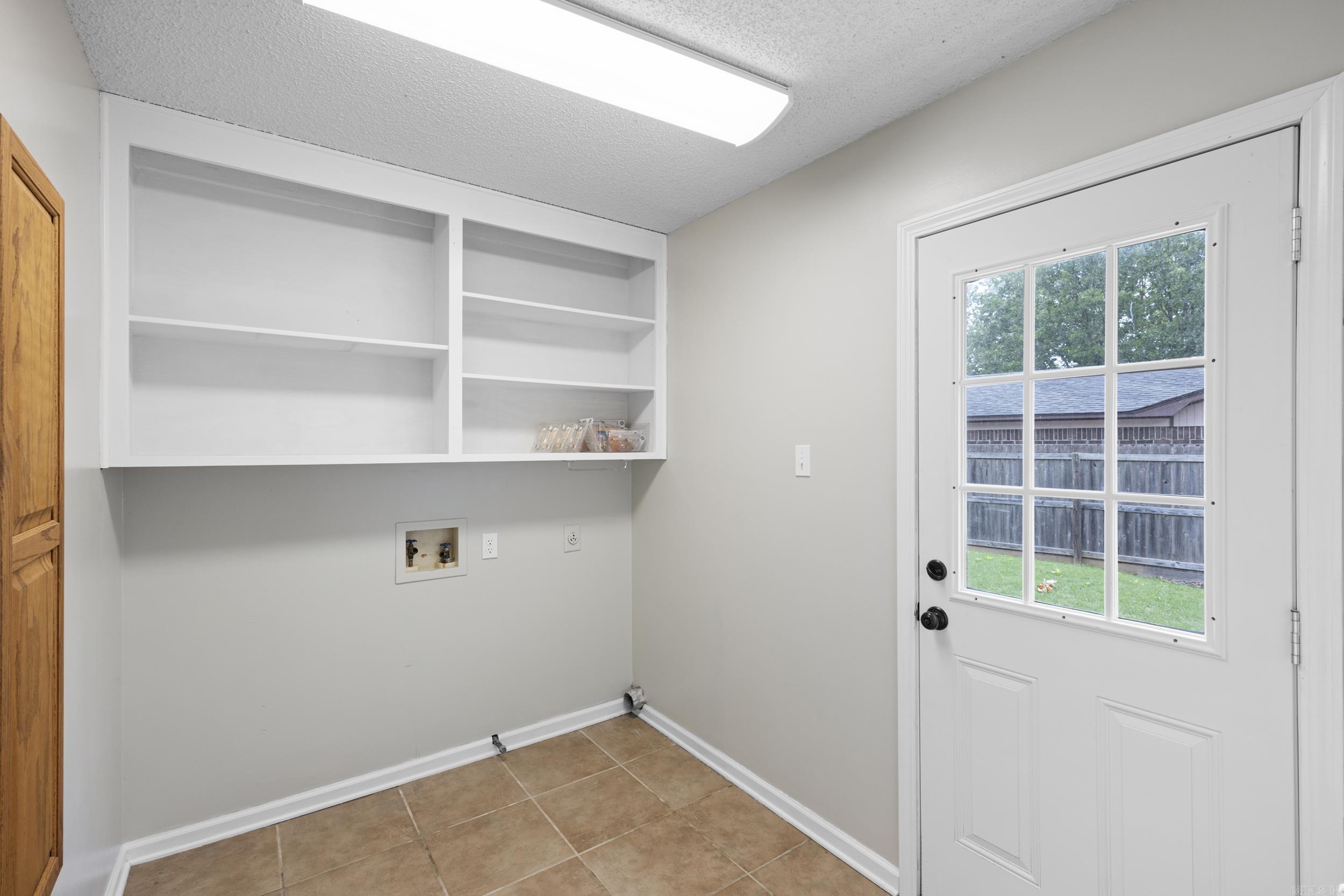 BRIAR SPRINGS - Residential