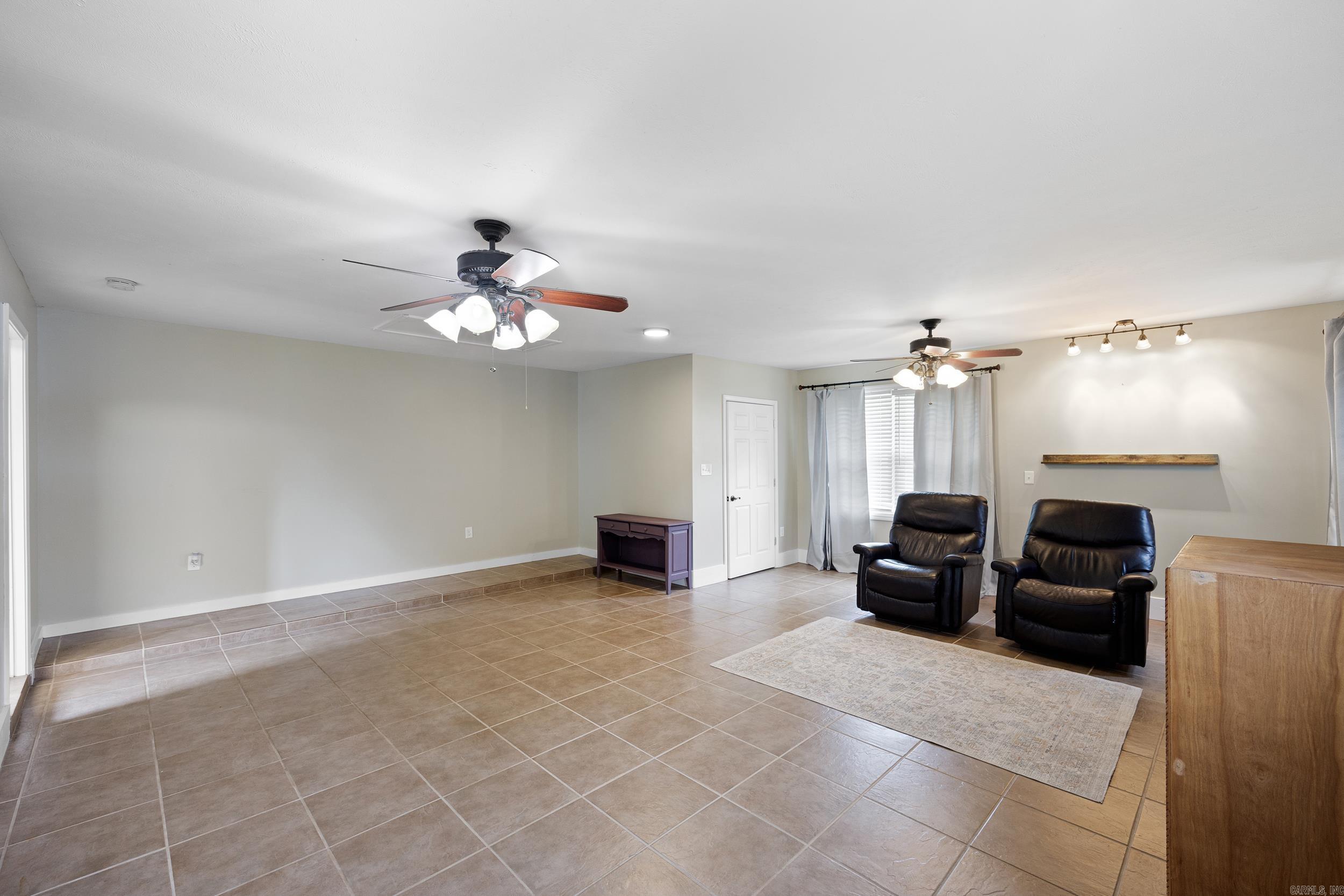 BRIAR SPRINGS - Residential