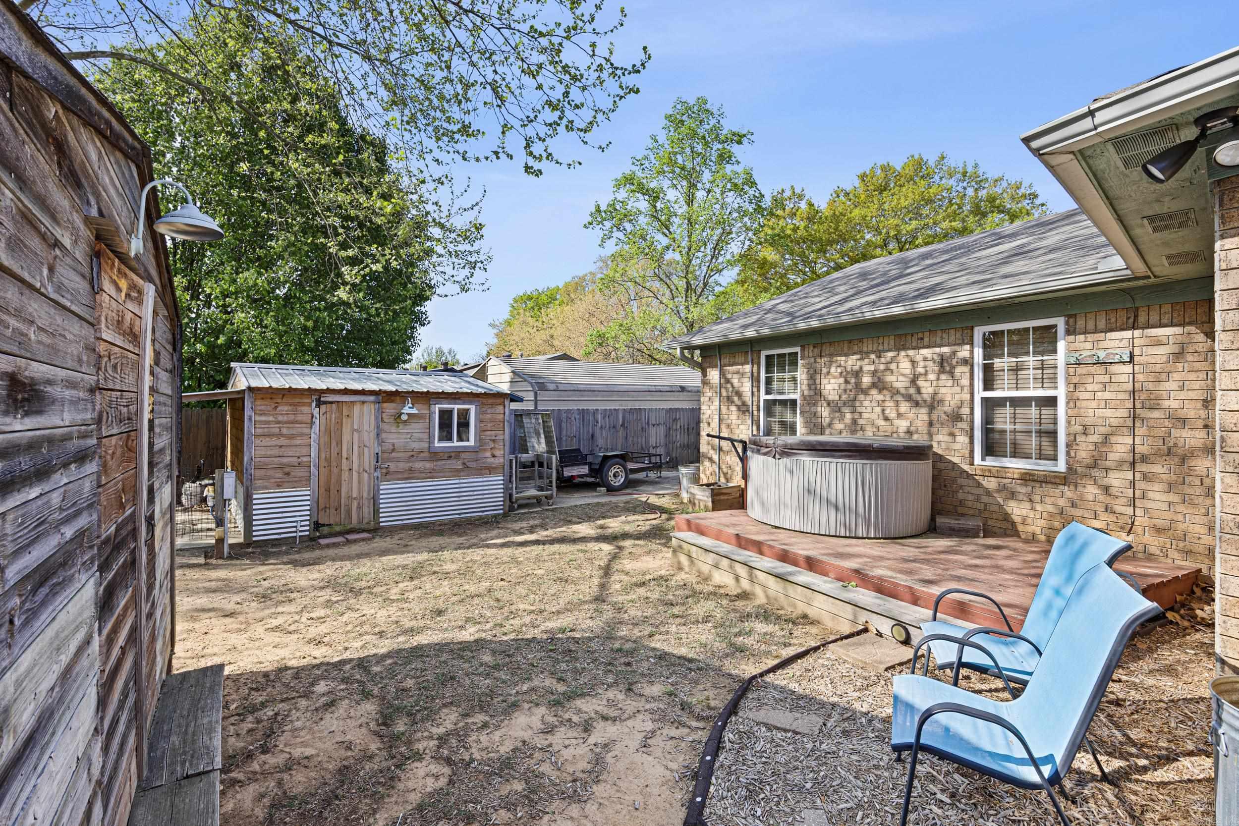 BRIAR SPRINGS - Residential
