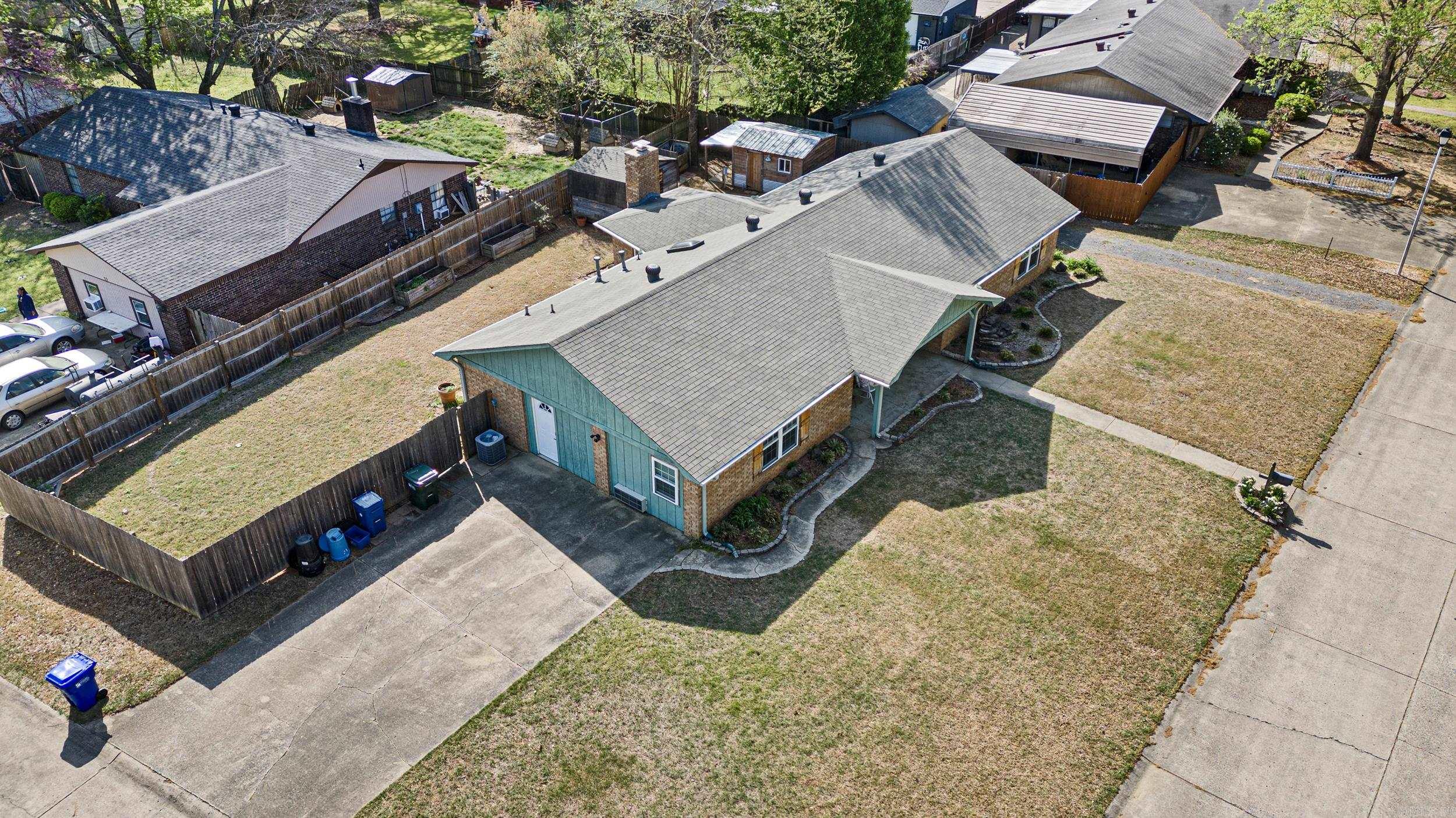 BRIAR SPRINGS - Residential