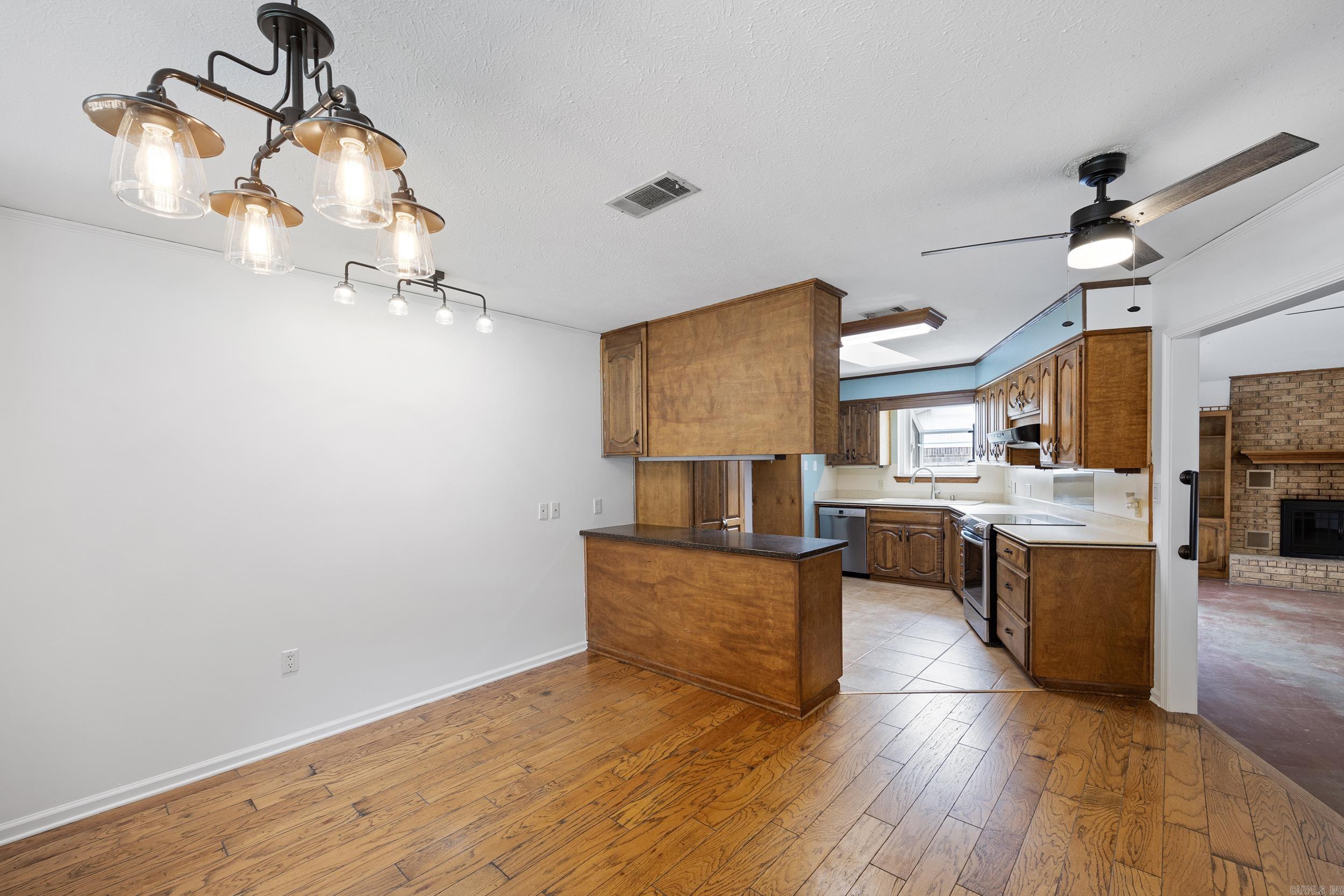 BRIAR SPRINGS - Residential
