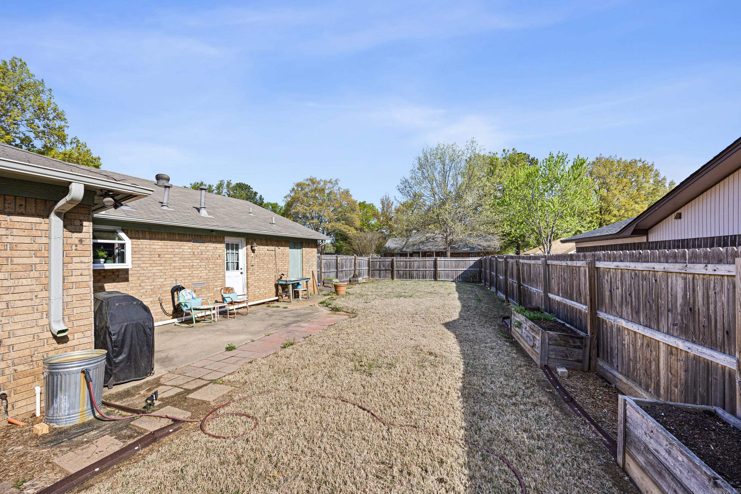 BRIAR SPRINGS - Residential