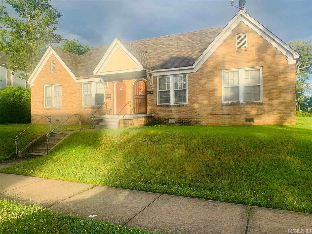 Moore & Penzel - Residential Lease