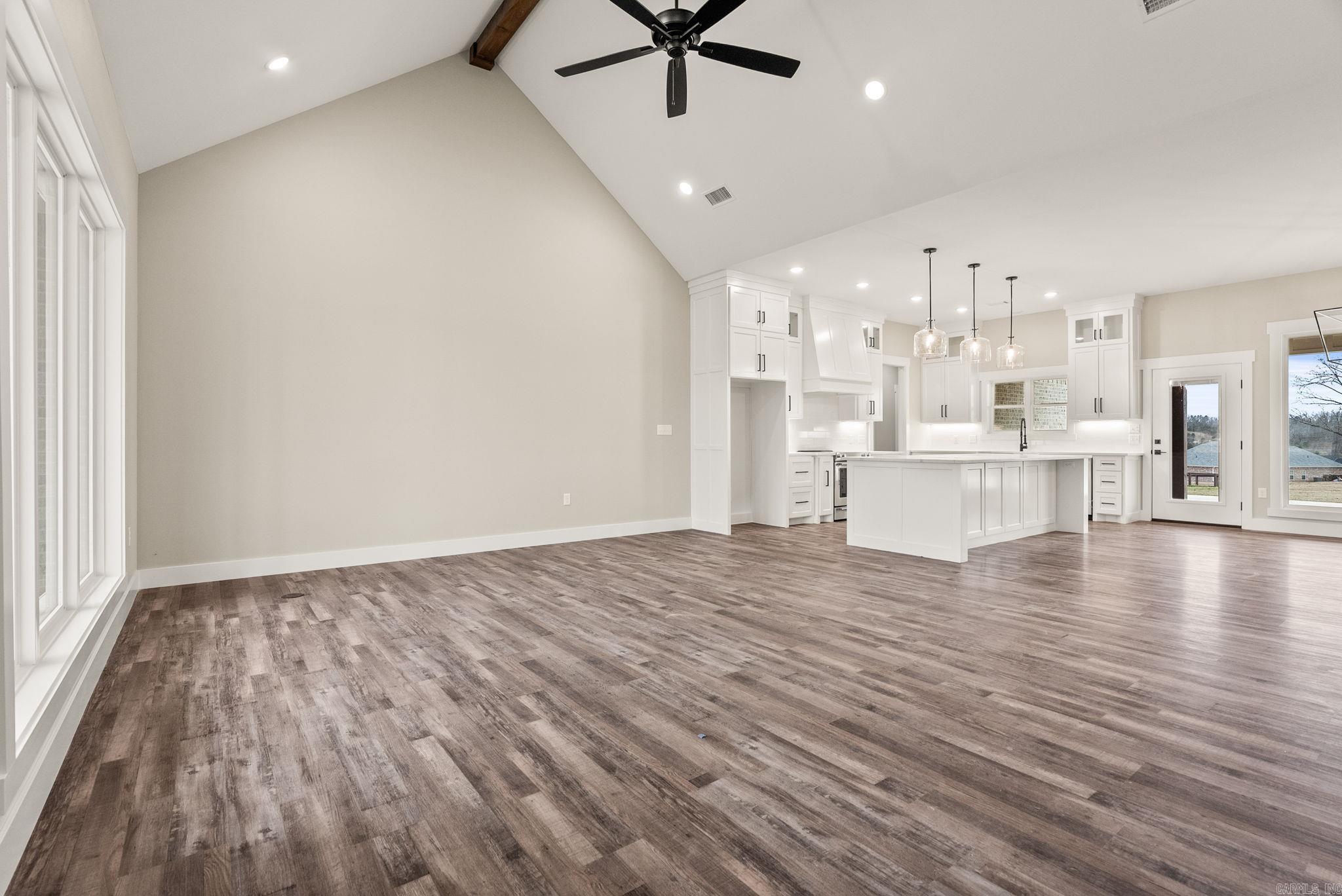 REPUBLICAN VALLEY ESTATES - Residential