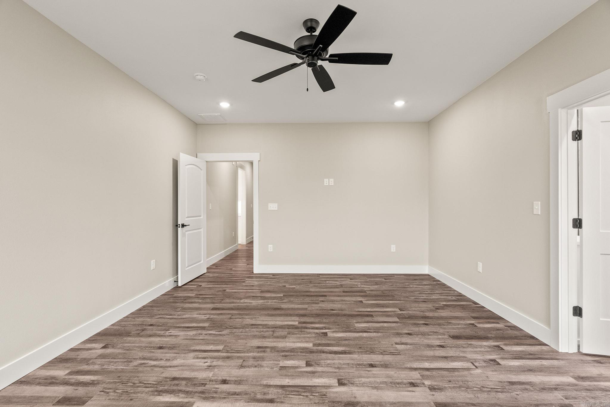 REPUBLICAN VALLEY ESTATES - Residential