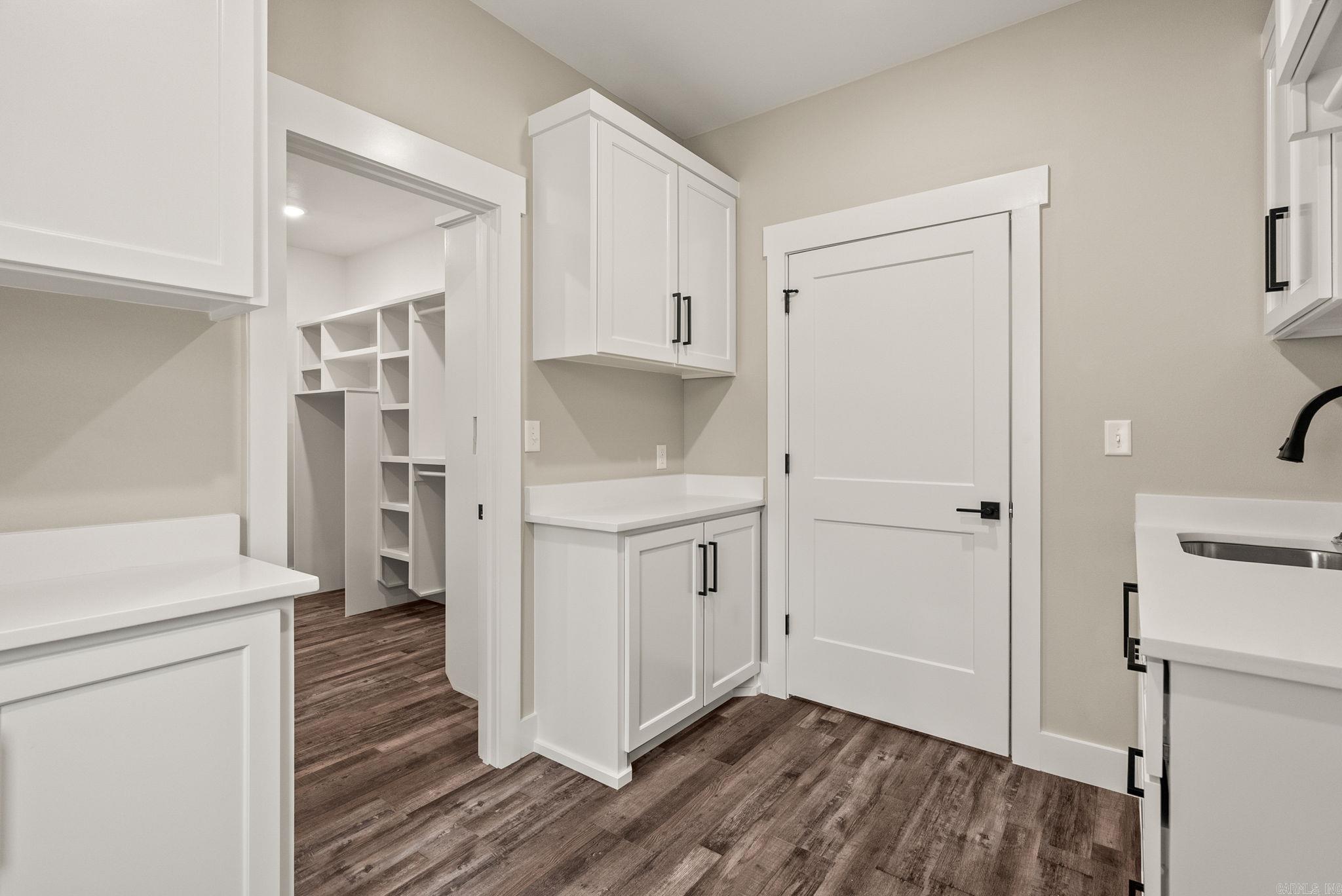 REPUBLICAN VALLEY ESTATES - Residential