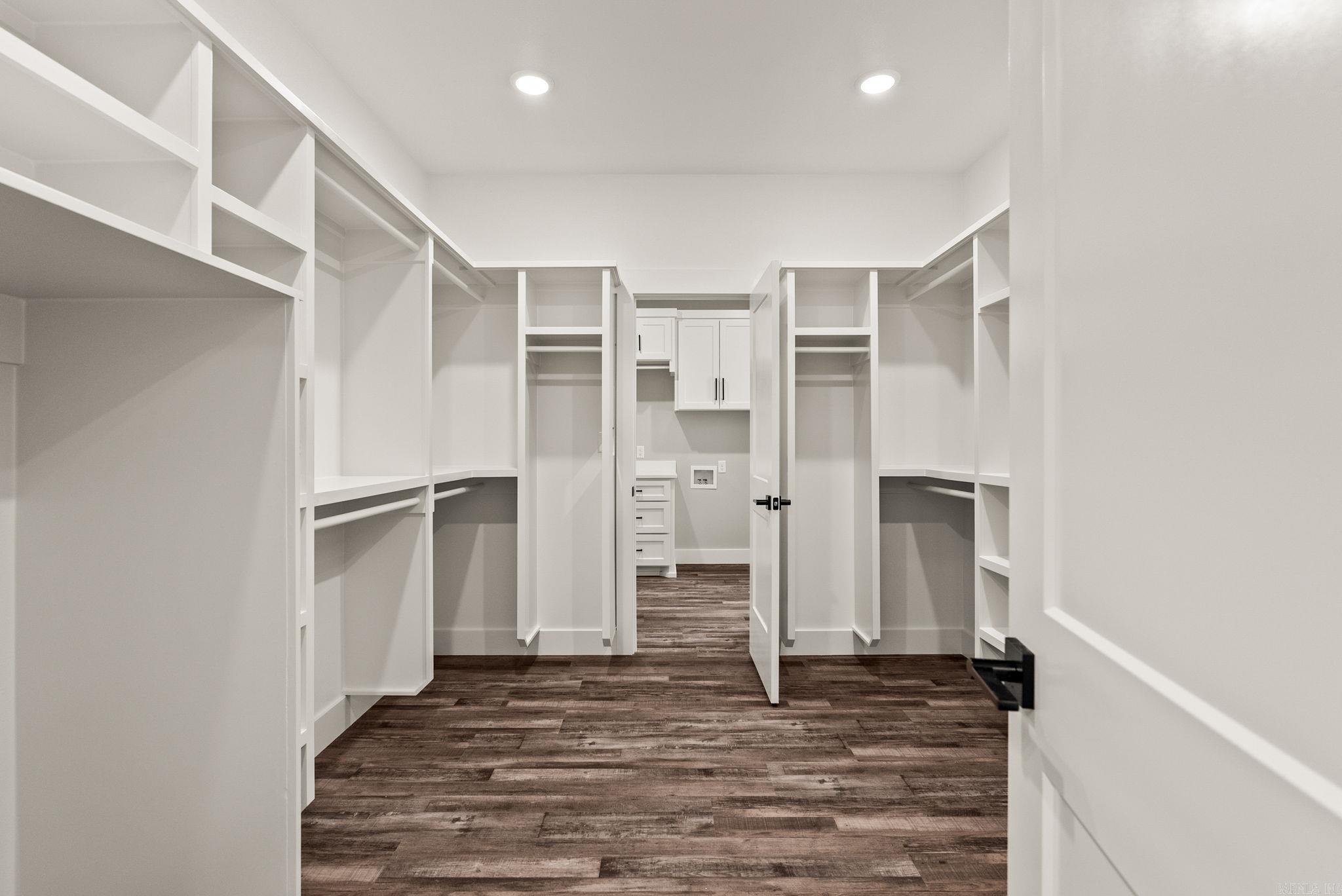 REPUBLICAN VALLEY ESTATES - Residential