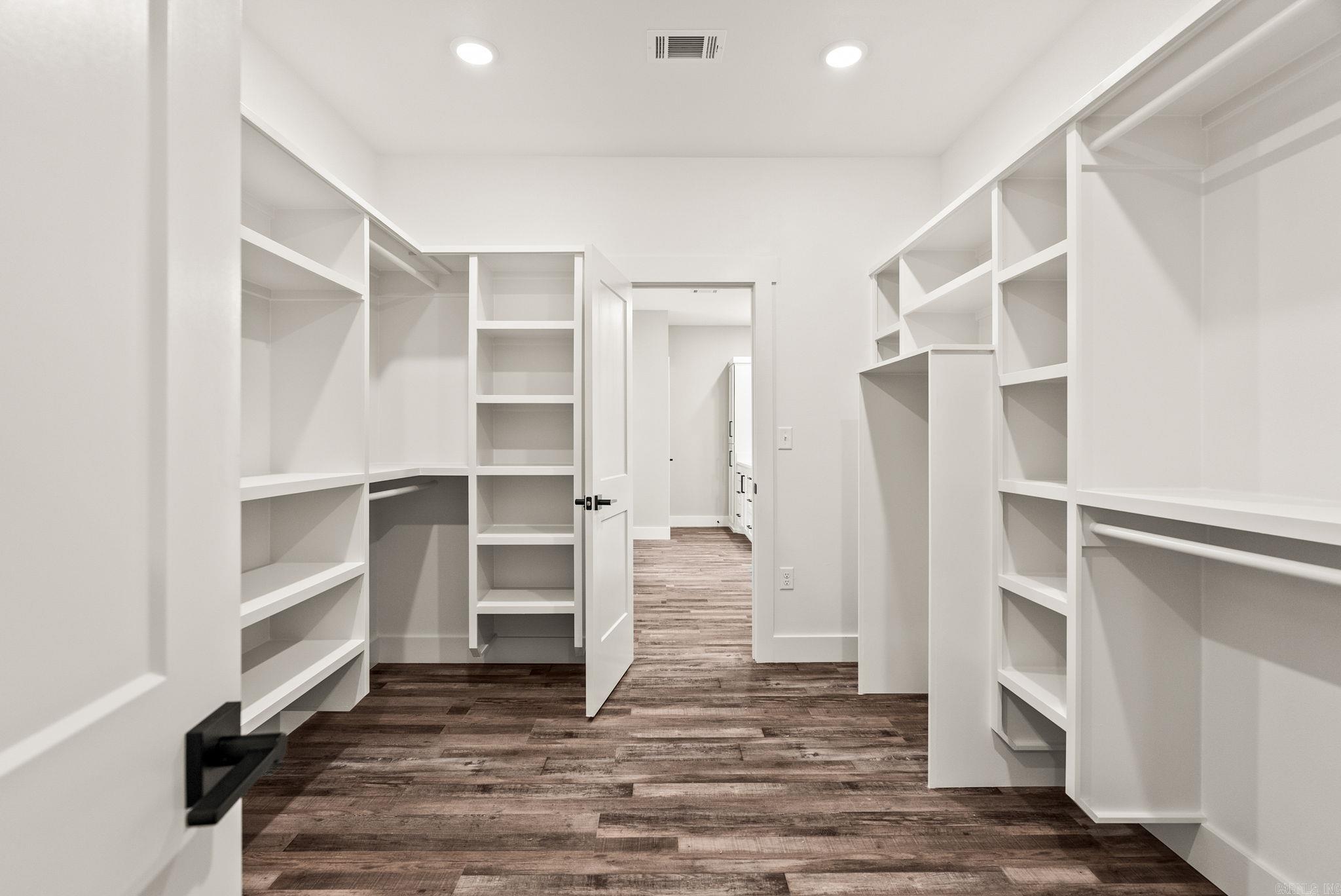 REPUBLICAN VALLEY ESTATES - Residential