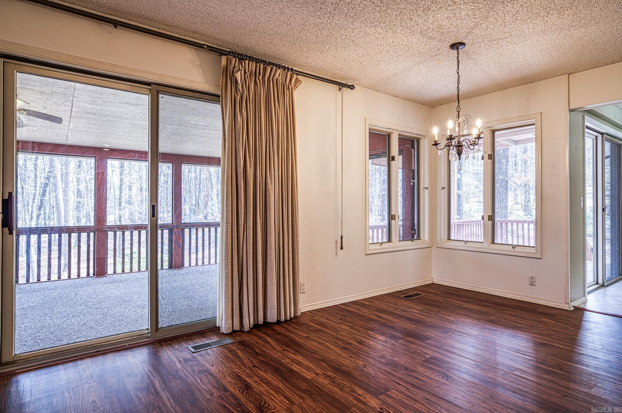 ZAMORA - Residential