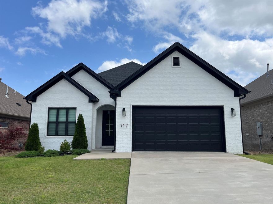 Check out this modern three bedrooms/two baths home in the Wildwood Place Subdivision. the primary bedroom in the back gives excellent privacy. The patio in the back, the built-in fireplace in the living area, along with the tall ceilings throughout the home are nice bonus.  Property has a formal dining area in addition to breakfast bar in the kitchen. Beautiful floor plan... Seller Never Occupied the property. • Some images in this listing have been virtually staged.