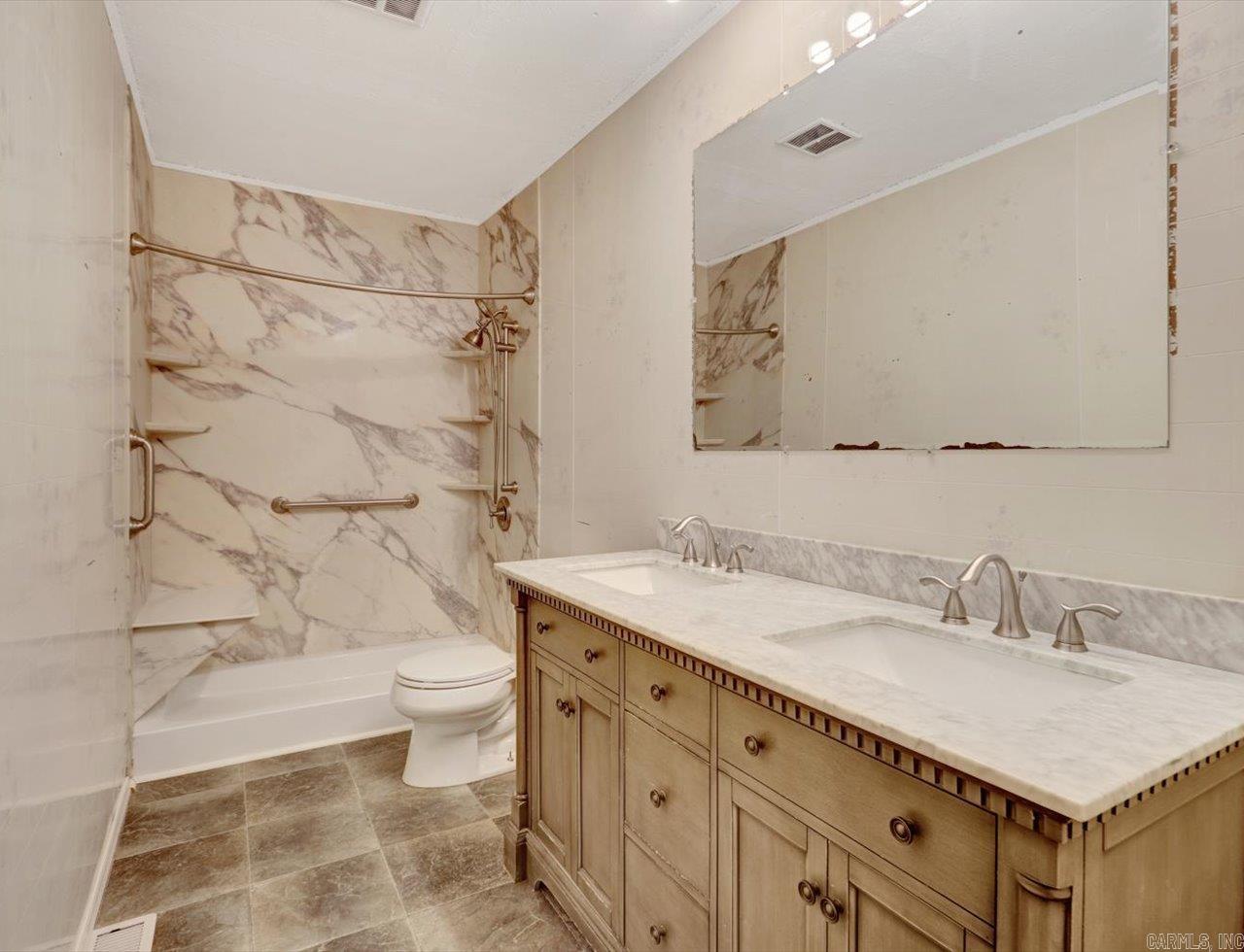 VALLEY ACRES - Residential