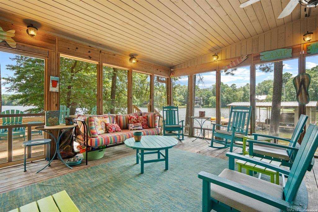 UNPLATTED ACREAGE - Residential