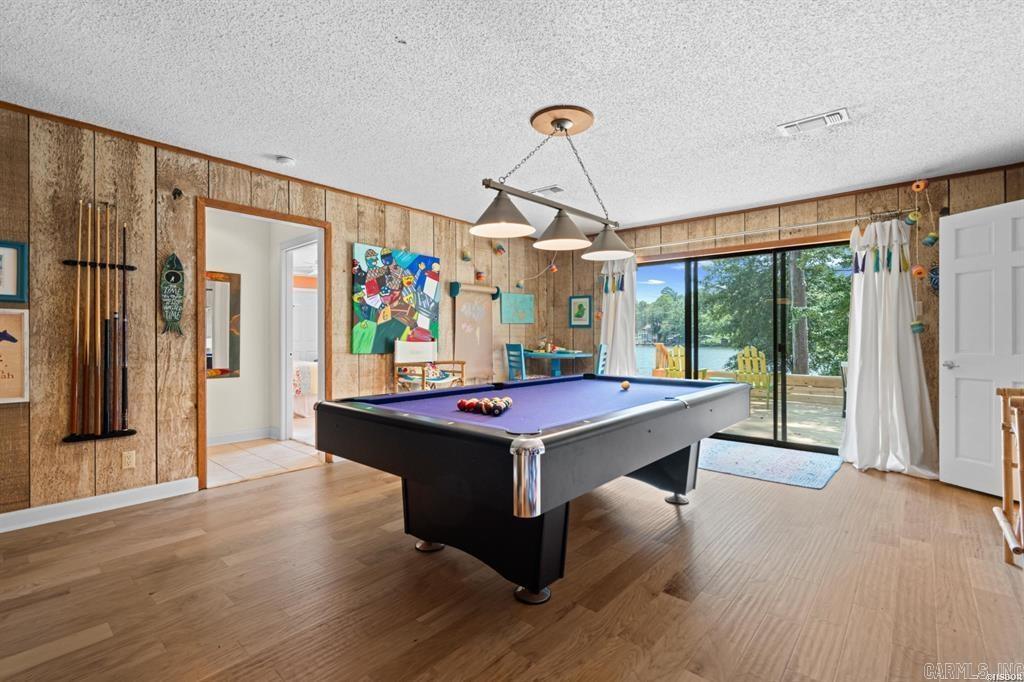 UNPLATTED ACREAGE - Residential