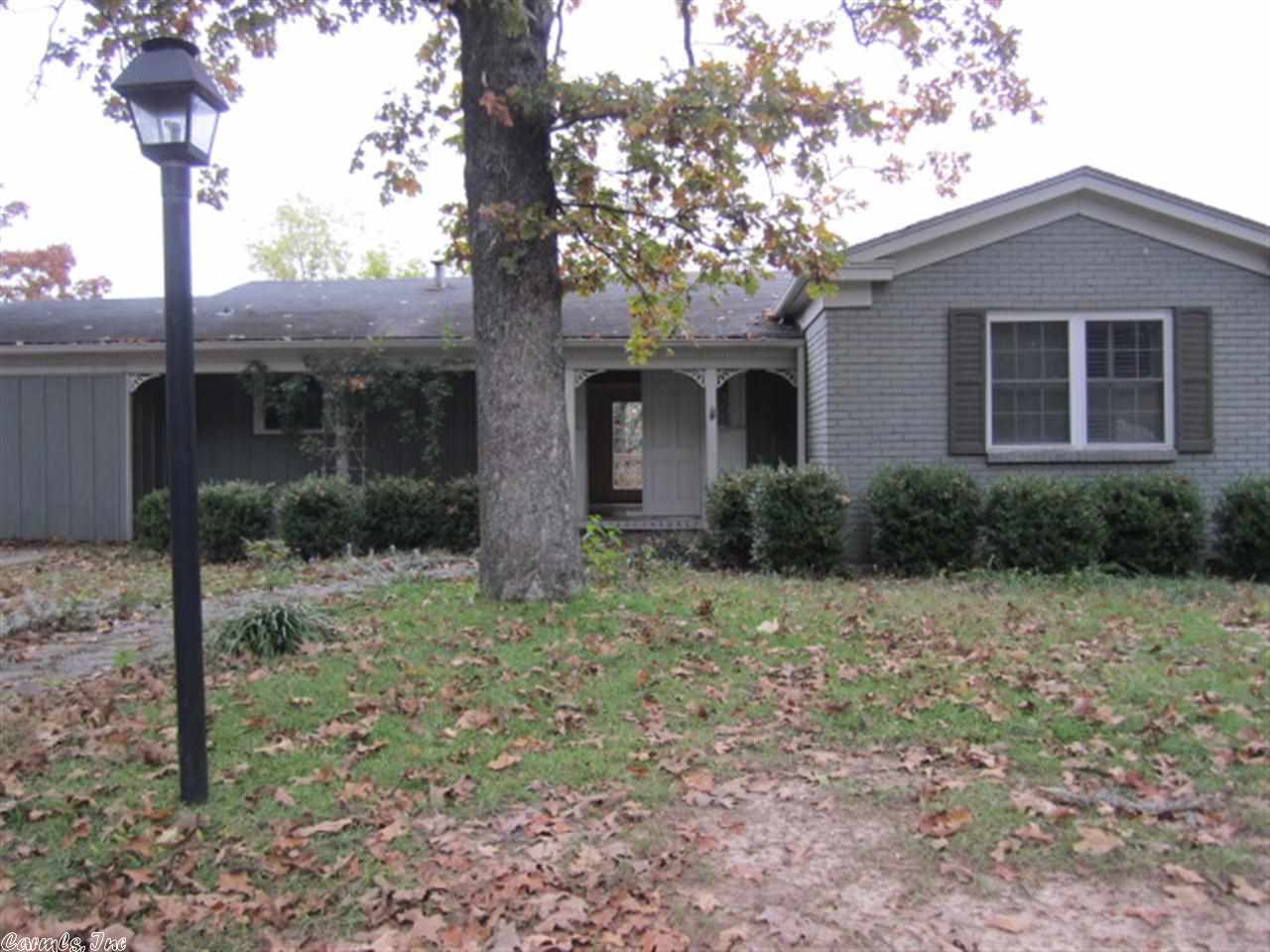 This great 3 Bedroom, 2 Bath is located in beautiful Parkhill. New paint, new carpet in bedrooms, original hardwood floors, nice living area with built ins, eat in kitchen. Home features a newly remodeled basement with living area or master suite. Great backyard.