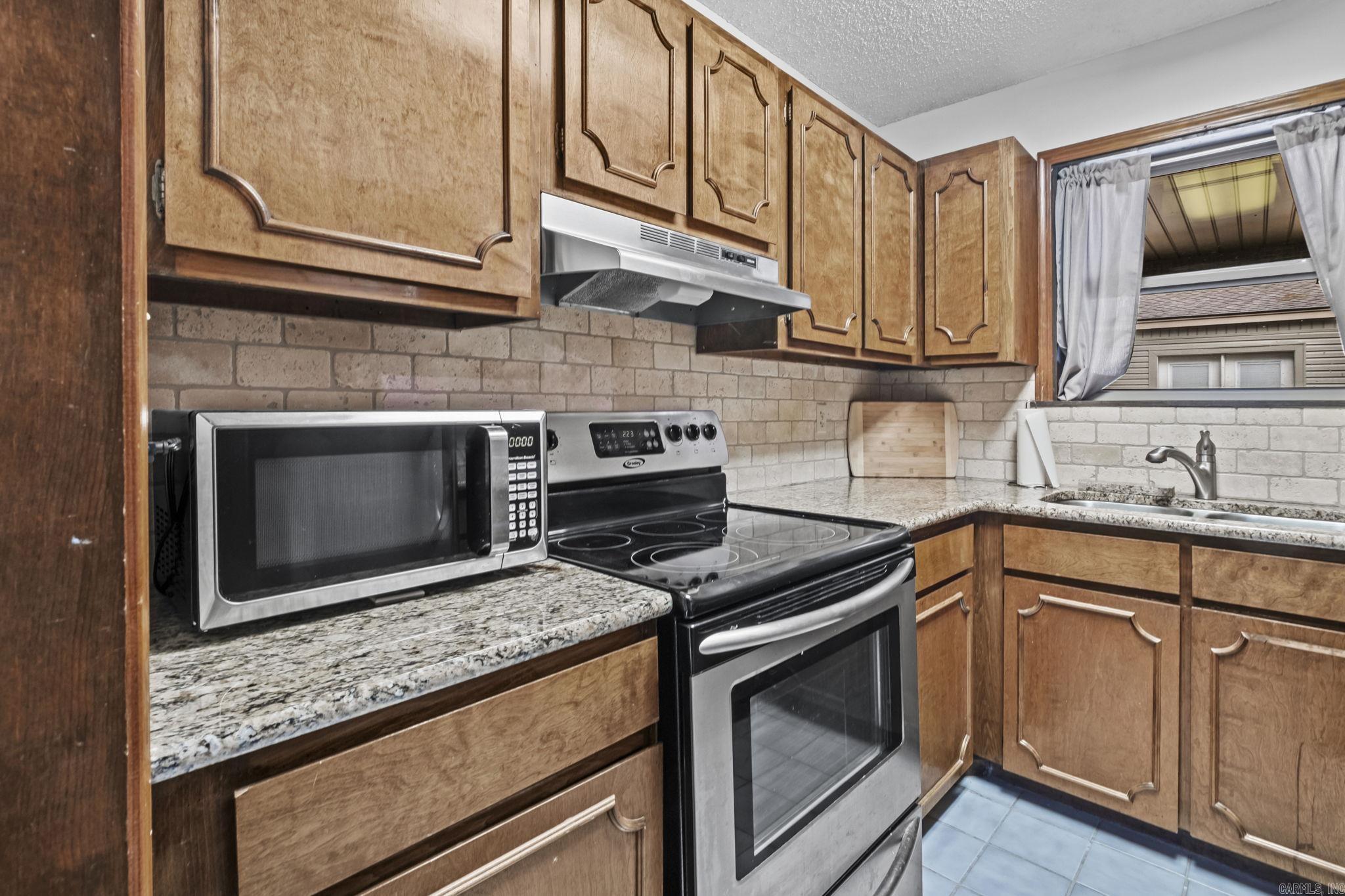 SHADOW RIDGE VILLAS - Residential