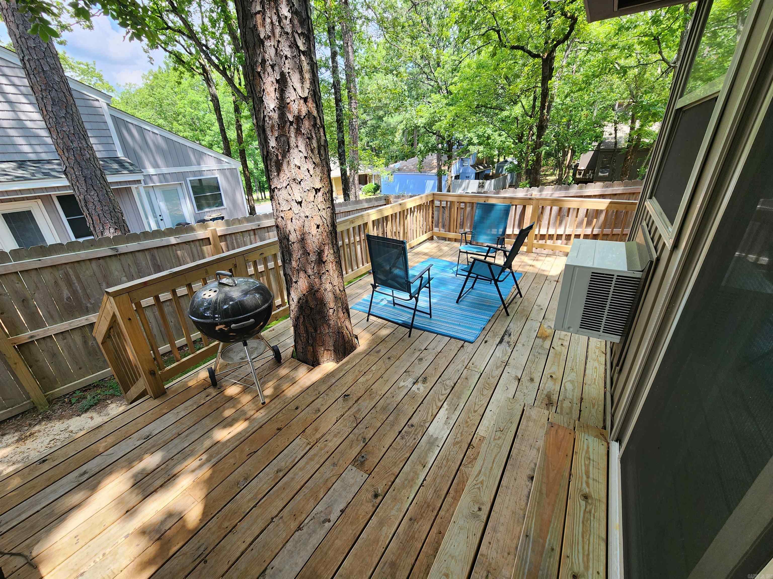 SHADOW RIDGE VILLAS - Residential