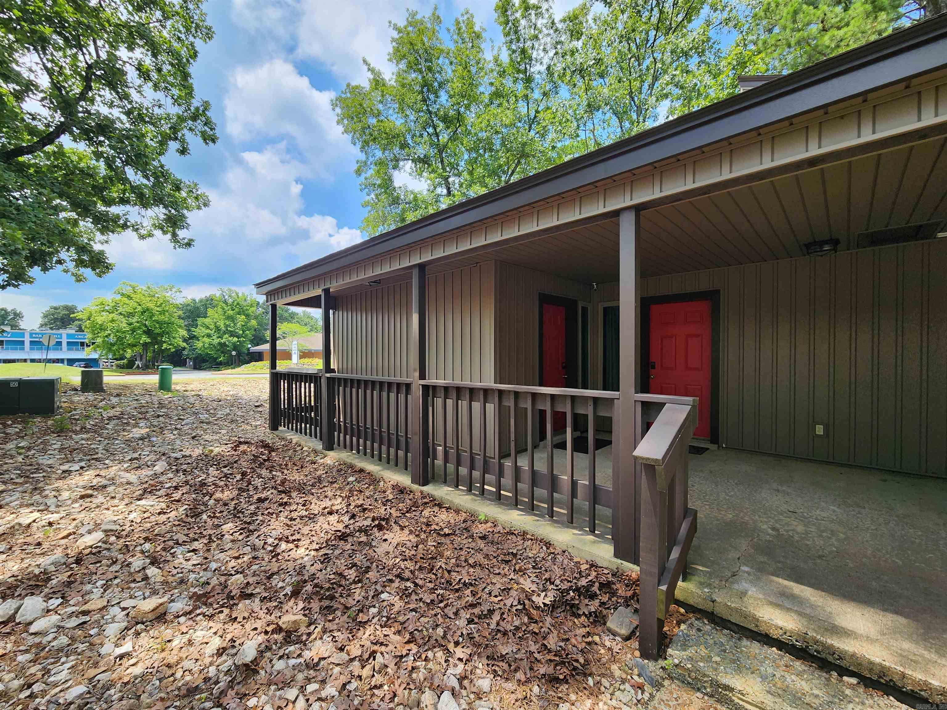 SHADOW RIDGE VILLAS - Residential