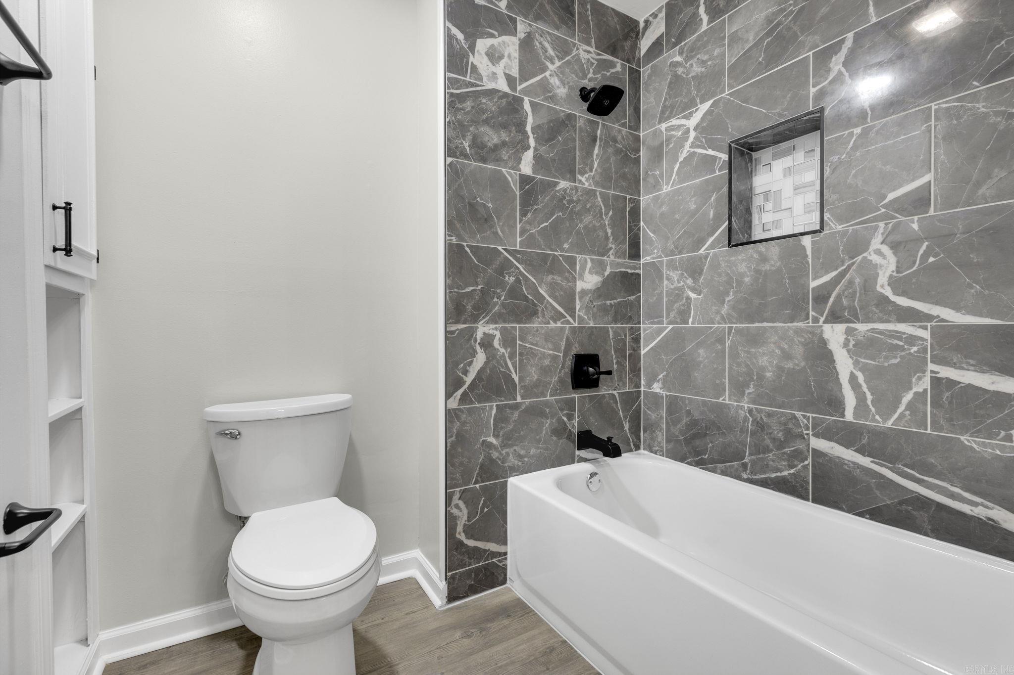 WALNUT VALLEY - Residential