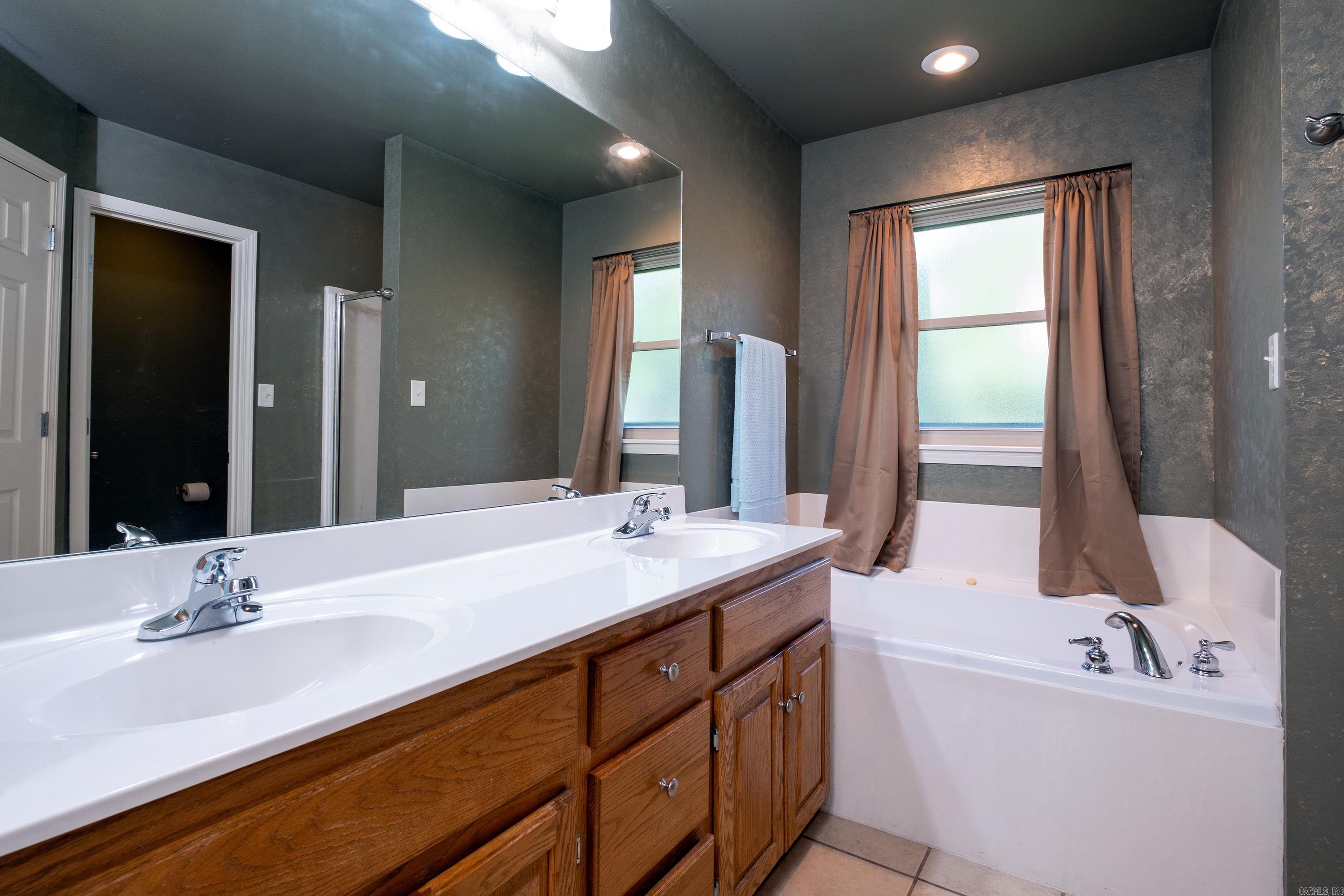 MEADOWLAKE - Residential