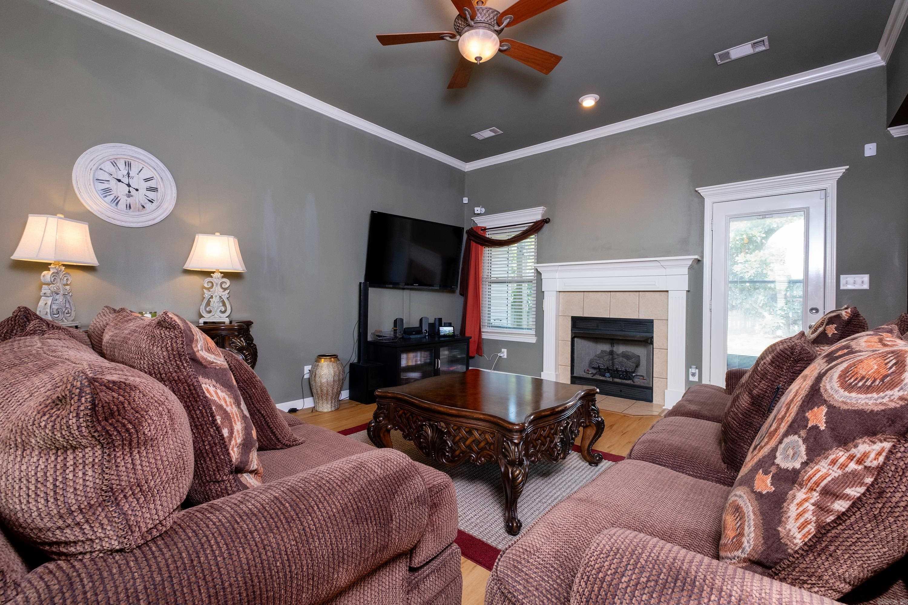 MEADOWLAKE - Residential