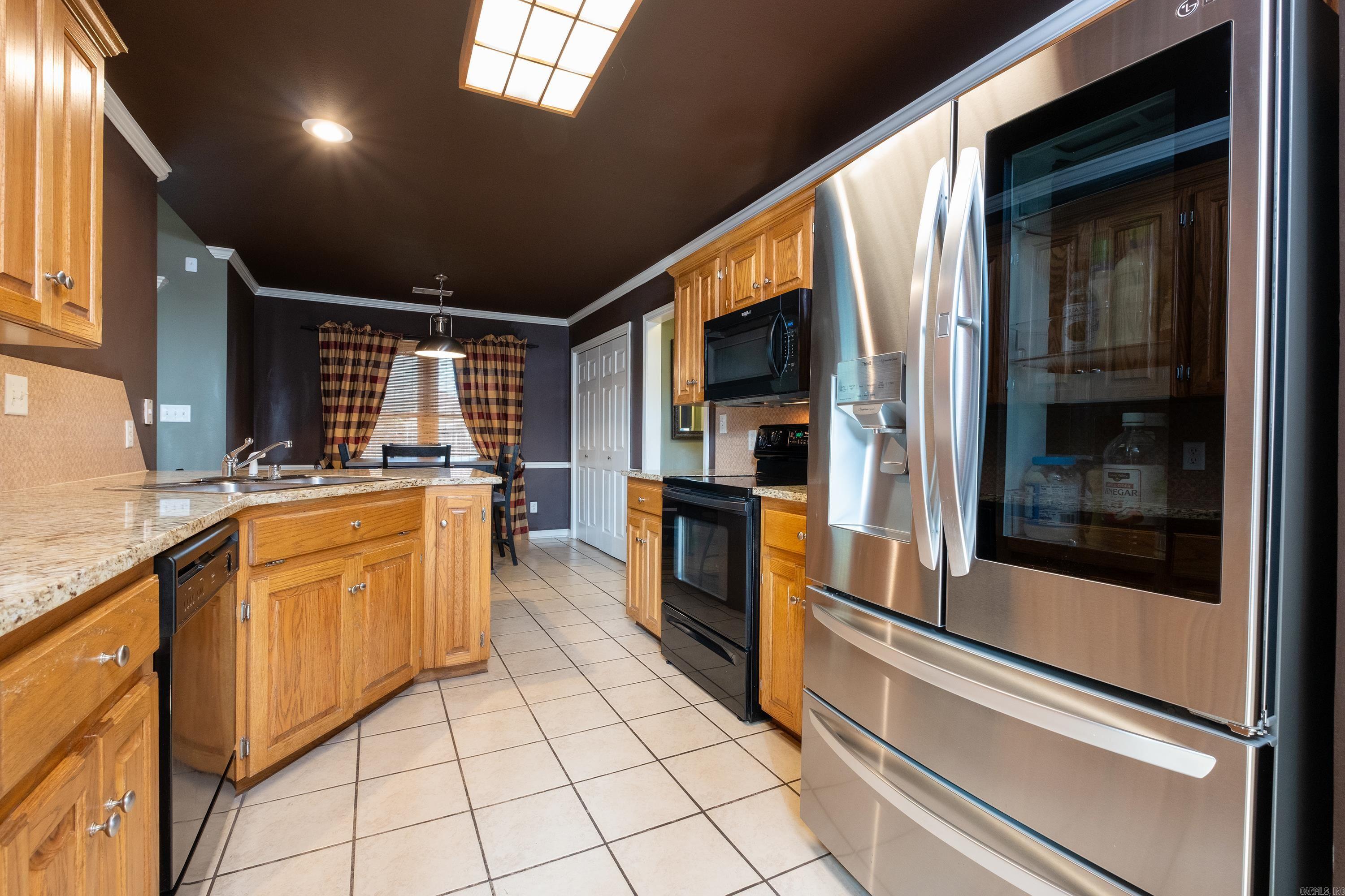 MEADOWLAKE - Residential