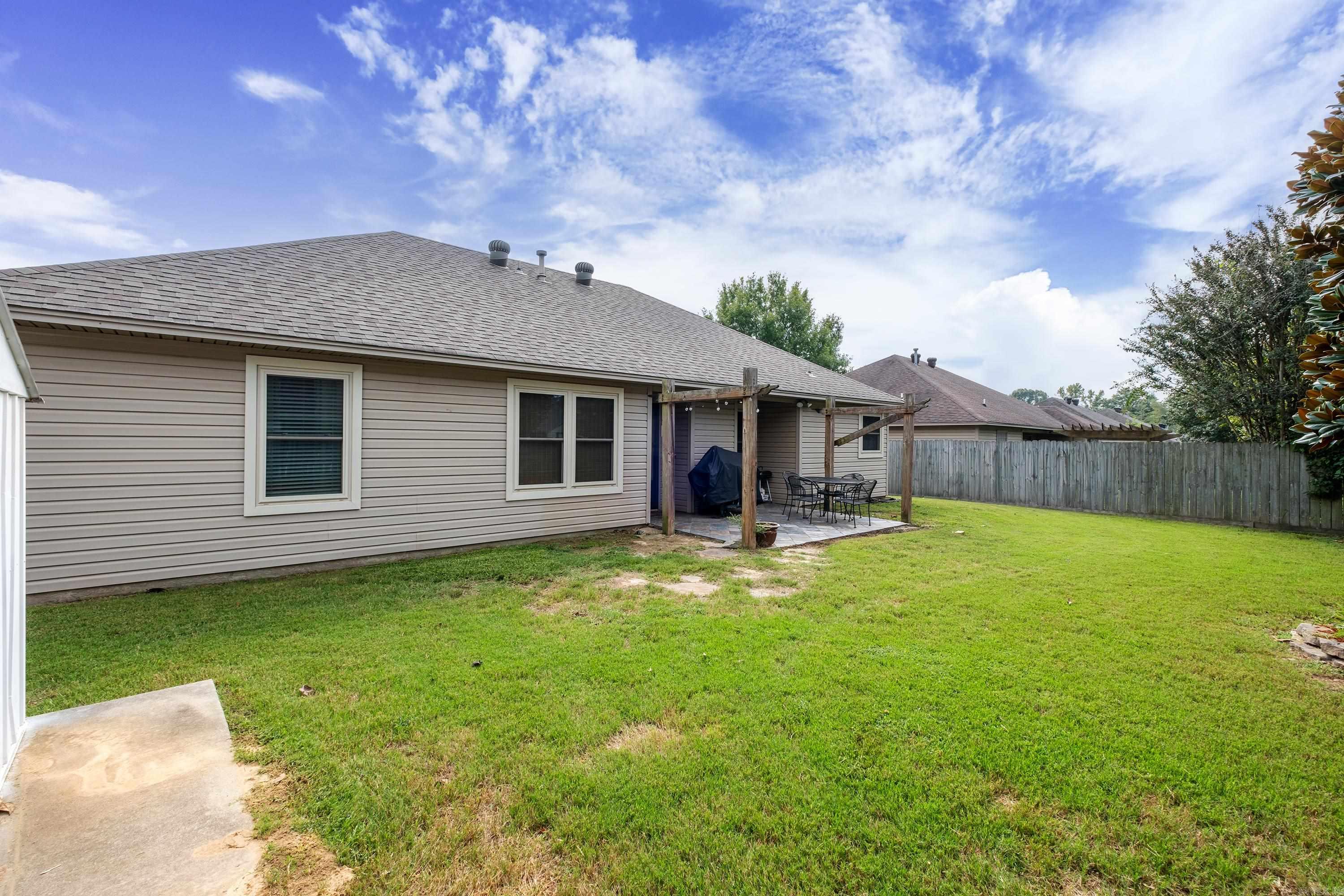 MEADOWLAKE - Residential