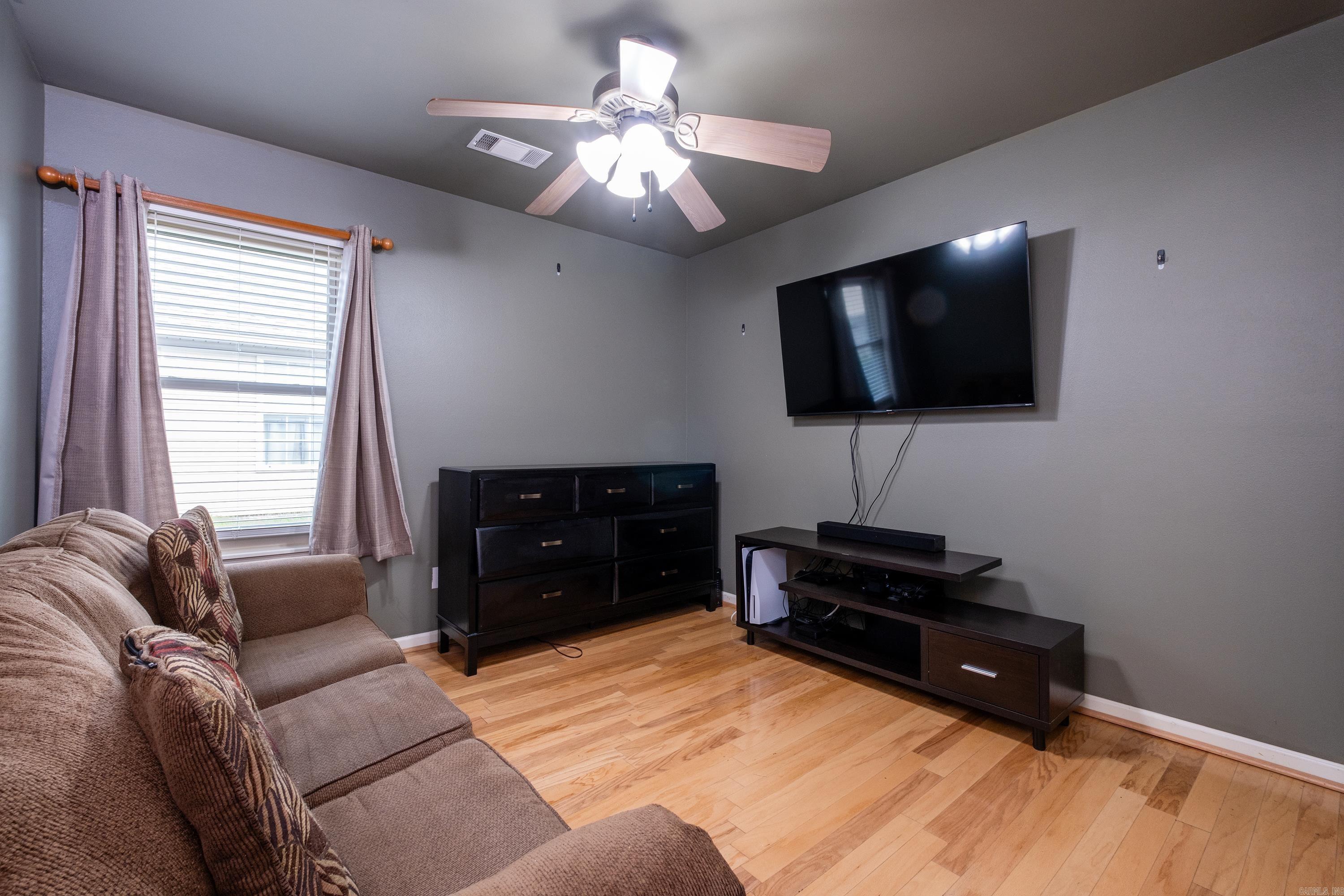 MEADOWLAKE - Residential