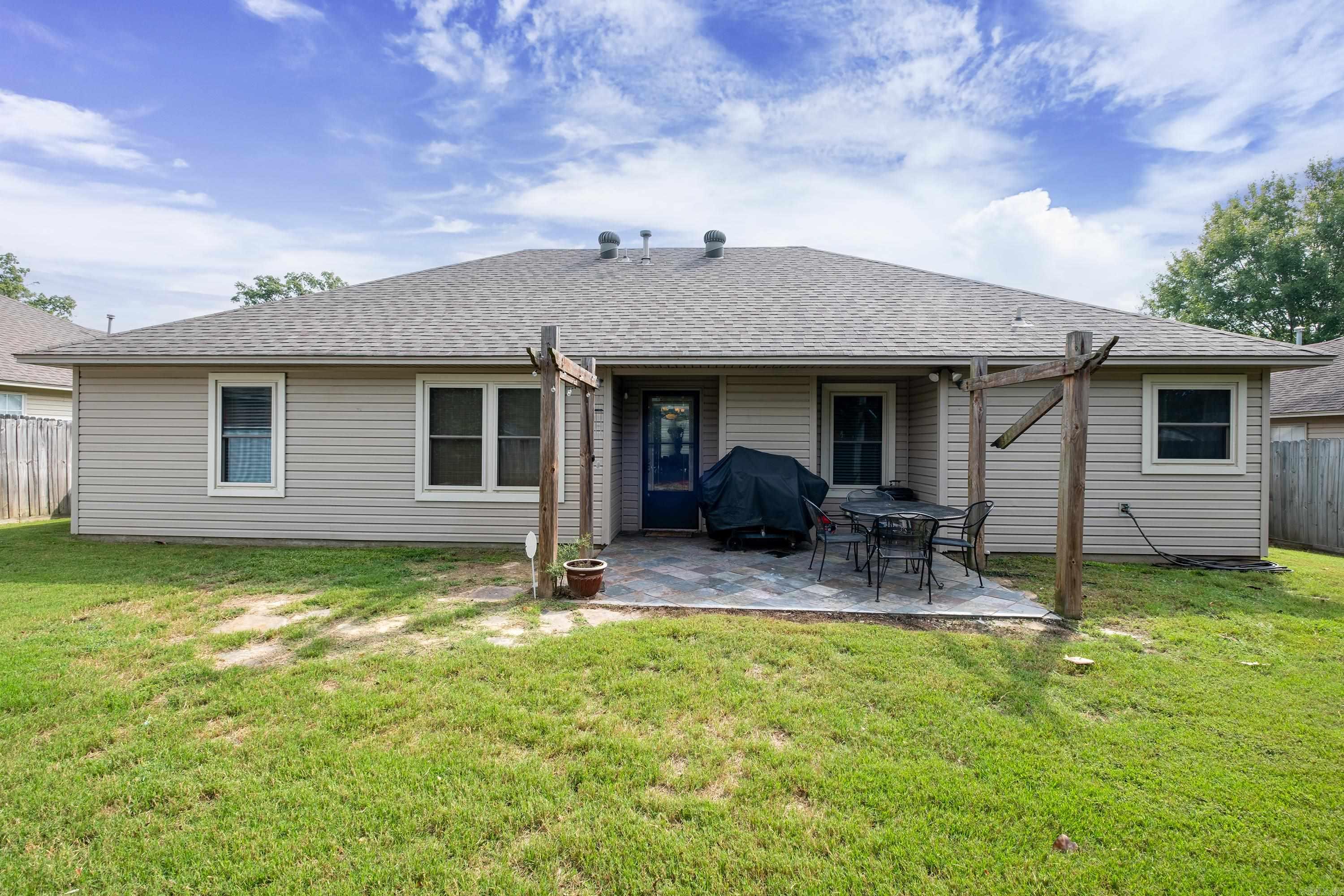 MEADOWLAKE - Residential