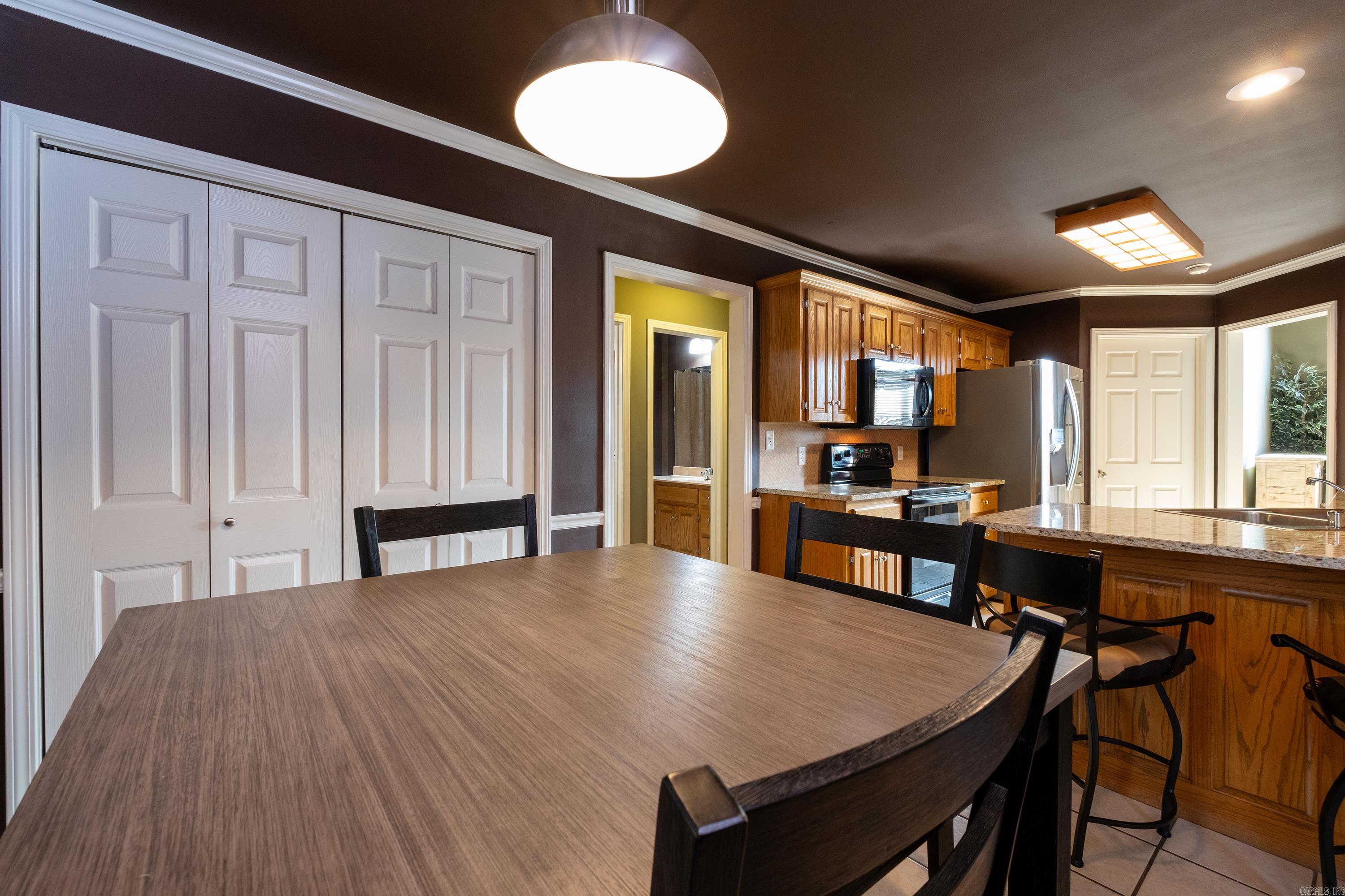 MEADOWLAKE - Residential