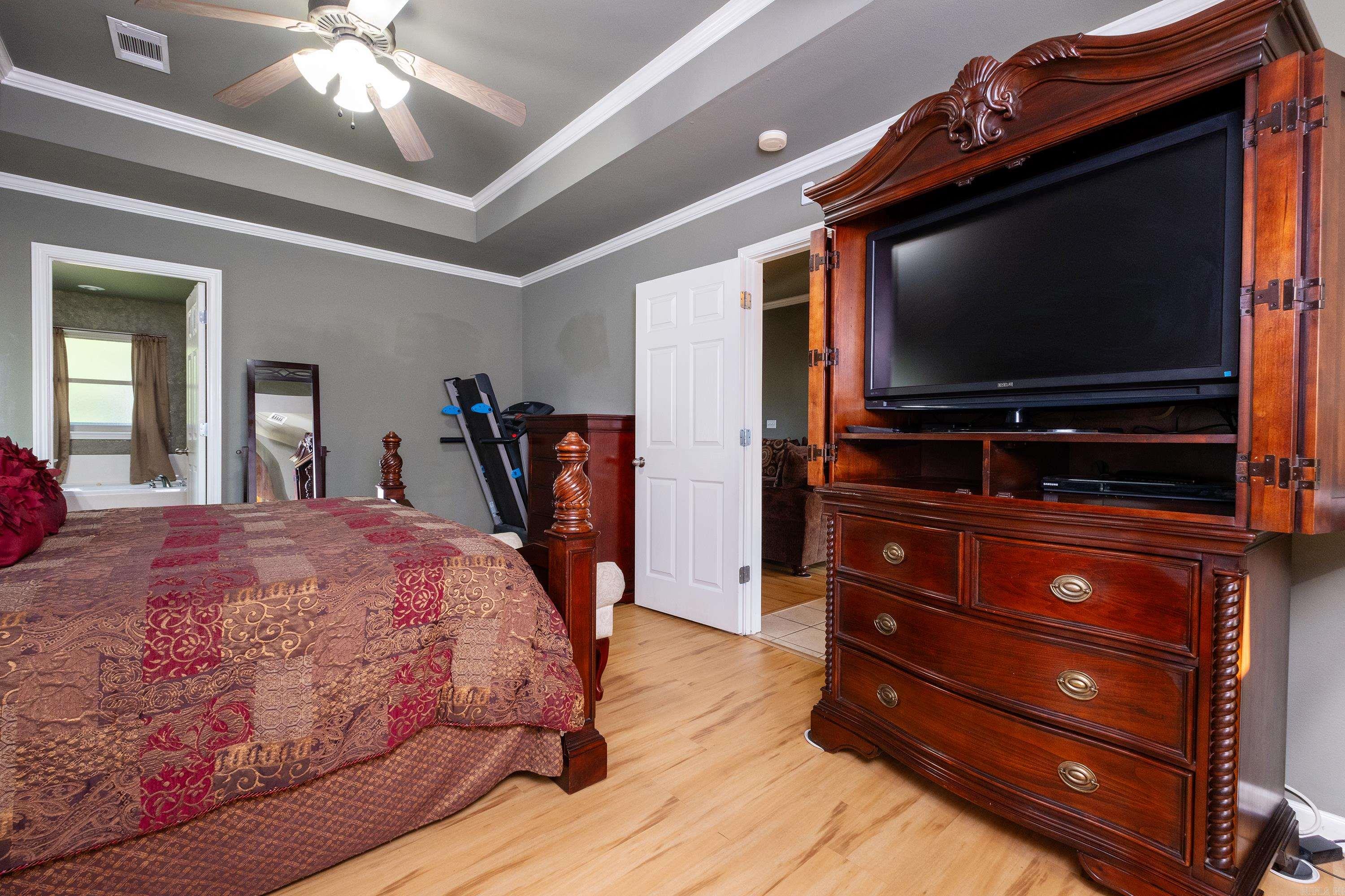 MEADOWLAKE - Residential