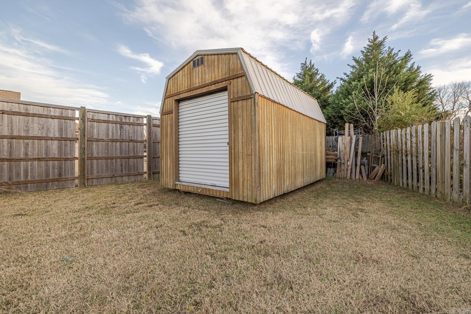 THE MEADOWS - Residential