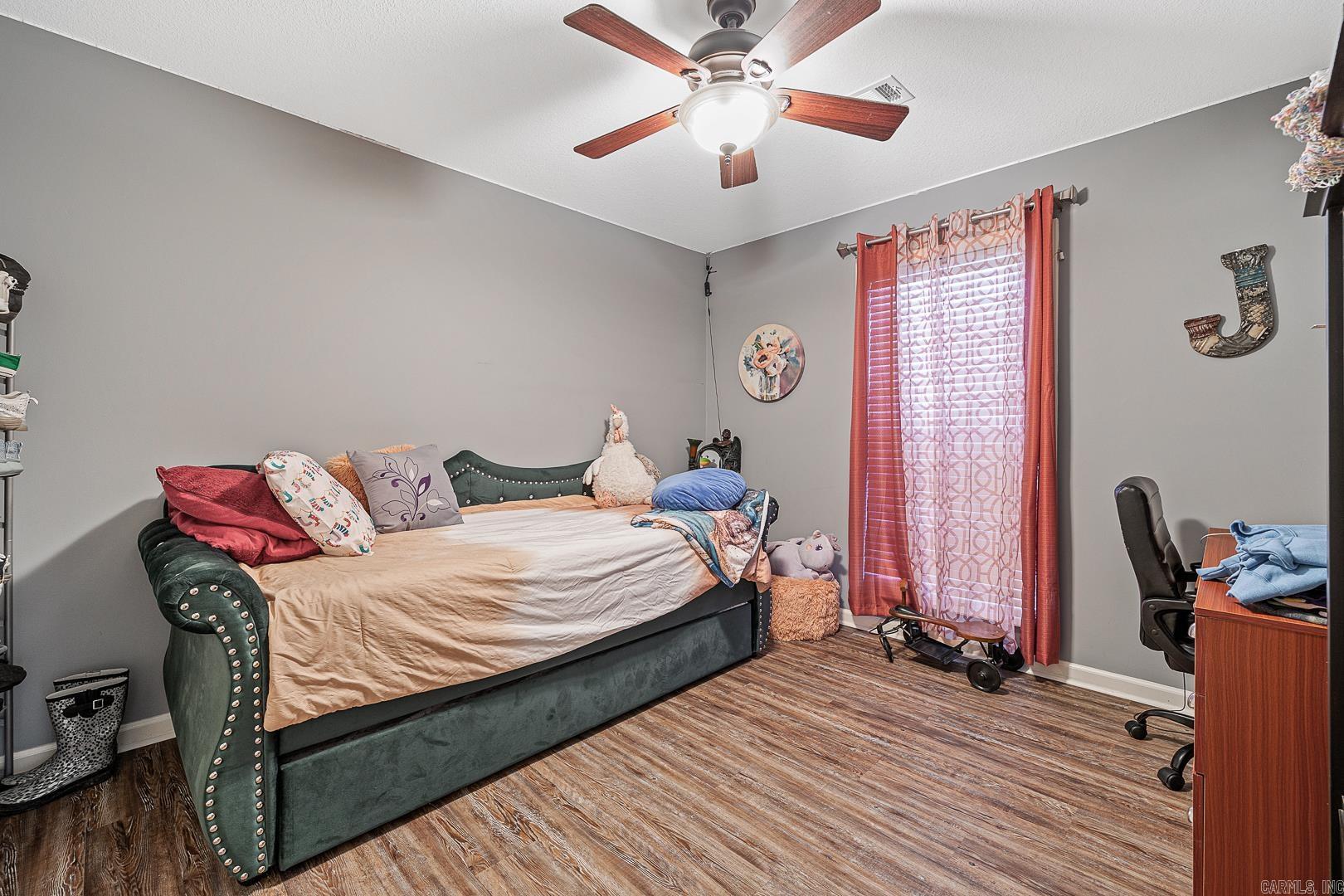 THE MEADOWS - Residential