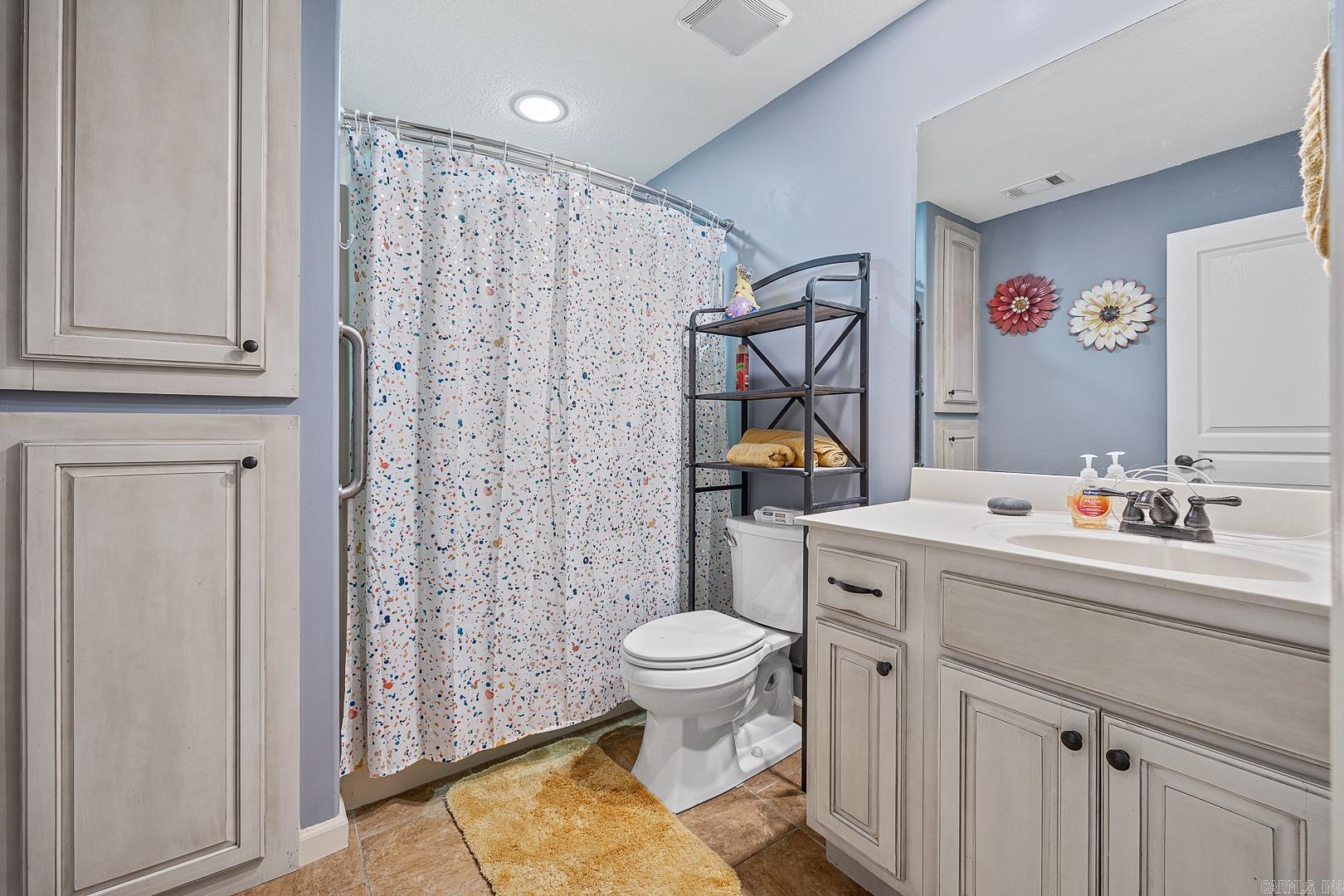 THE MEADOWS - Residential