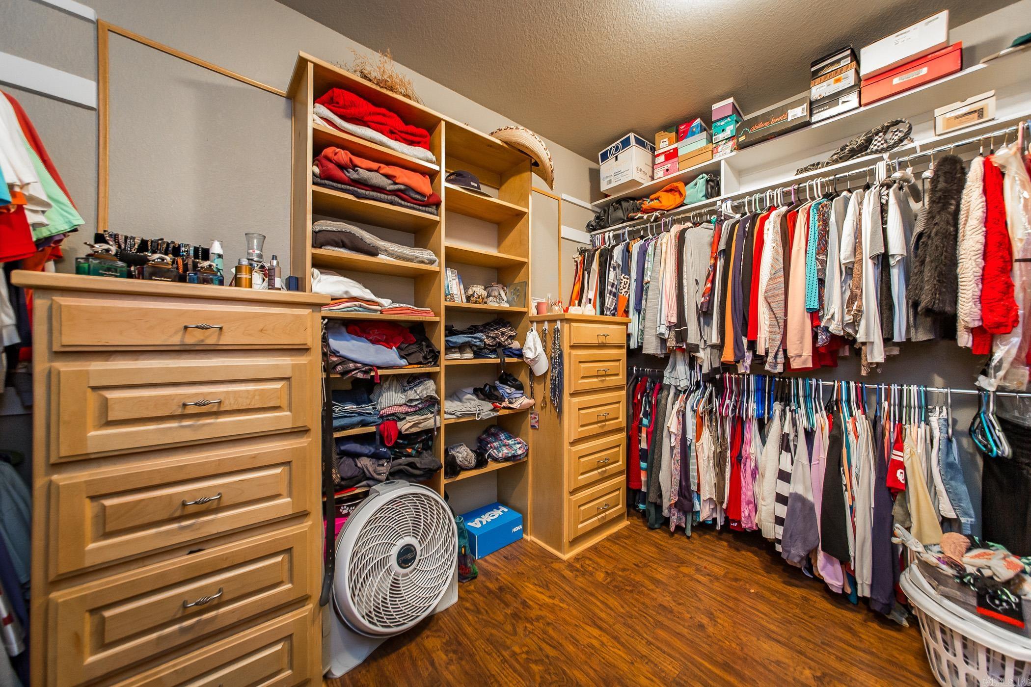 The Park on Mountain Springs - Residential