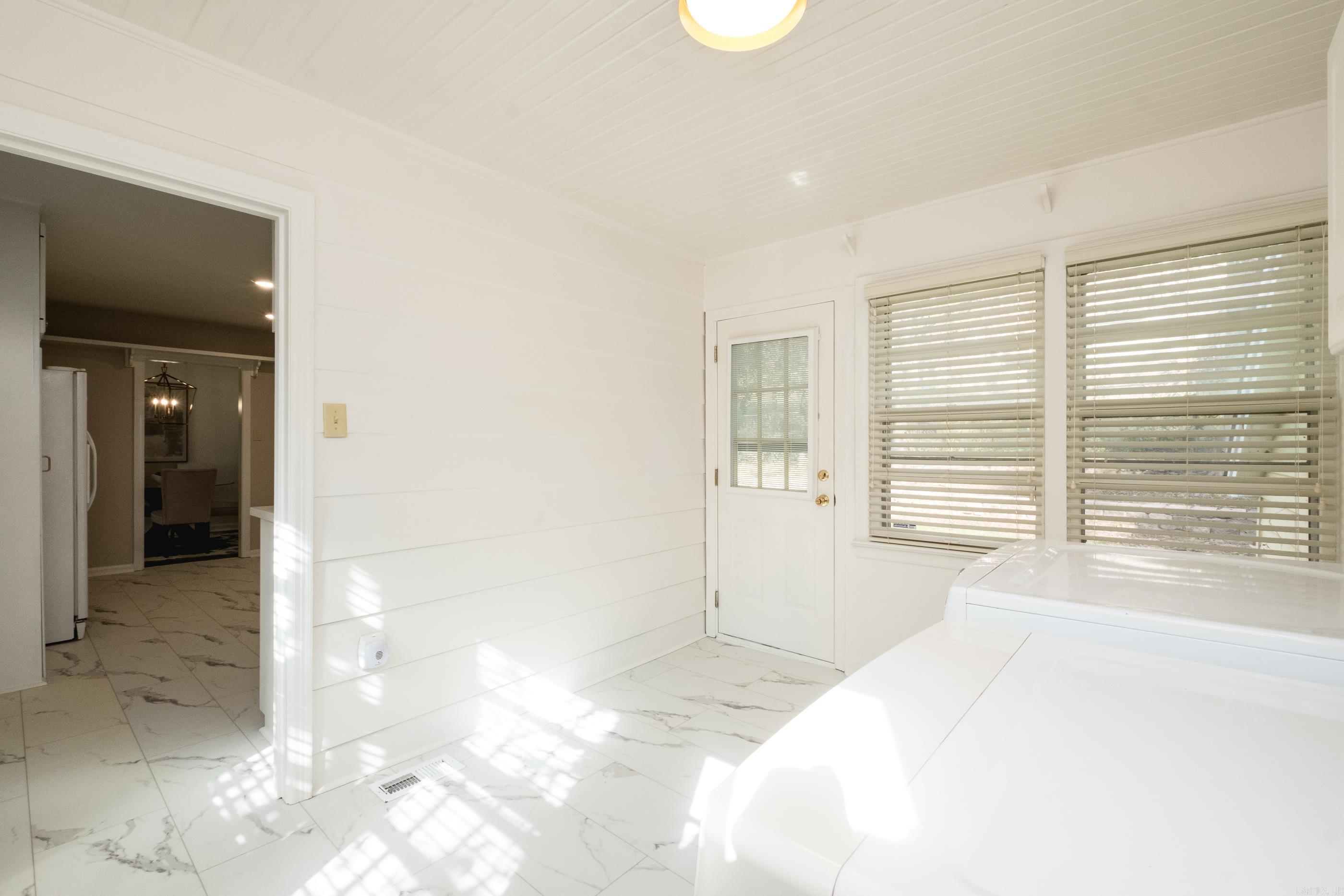 QUEEN MANOR ADDN - Residential