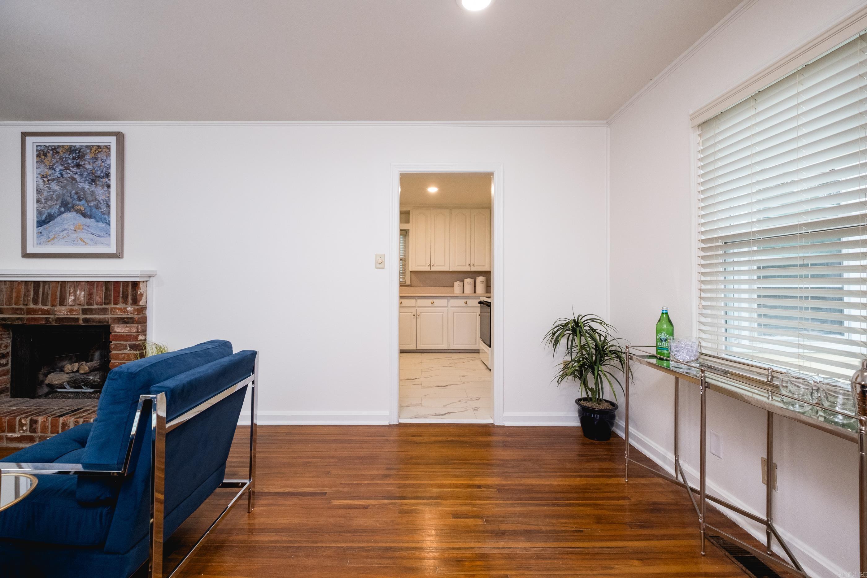 QUEEN MANOR ADDN - Residential