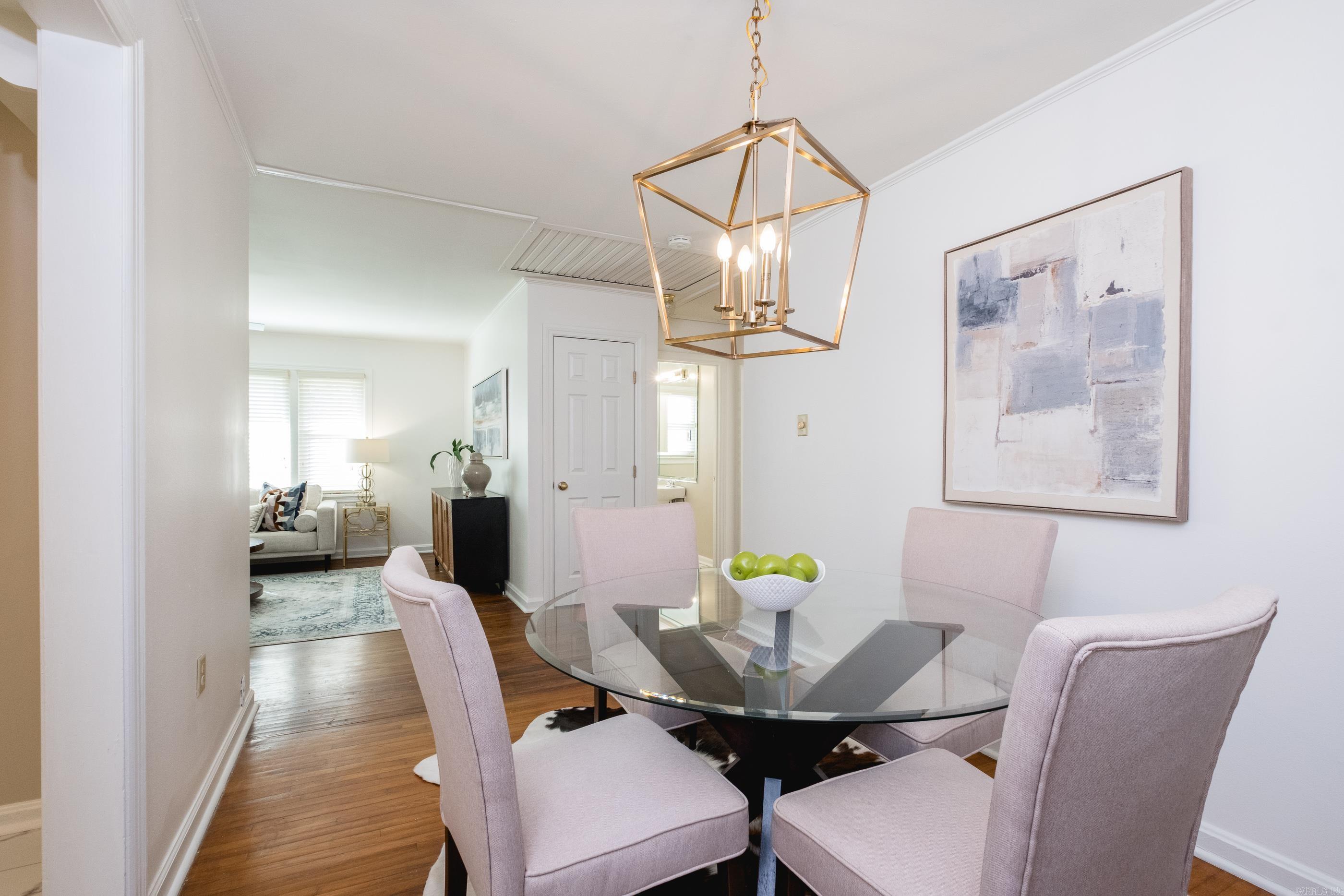 QUEEN MANOR ADDN - Residential