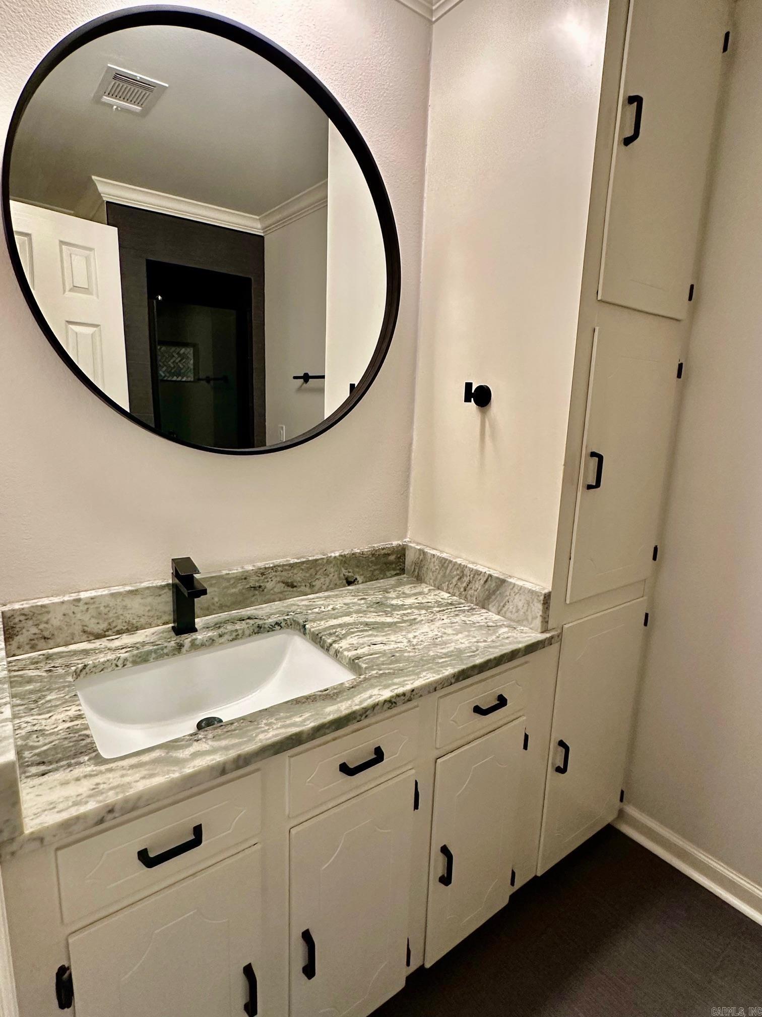 BEVERLY PLACE - Residential