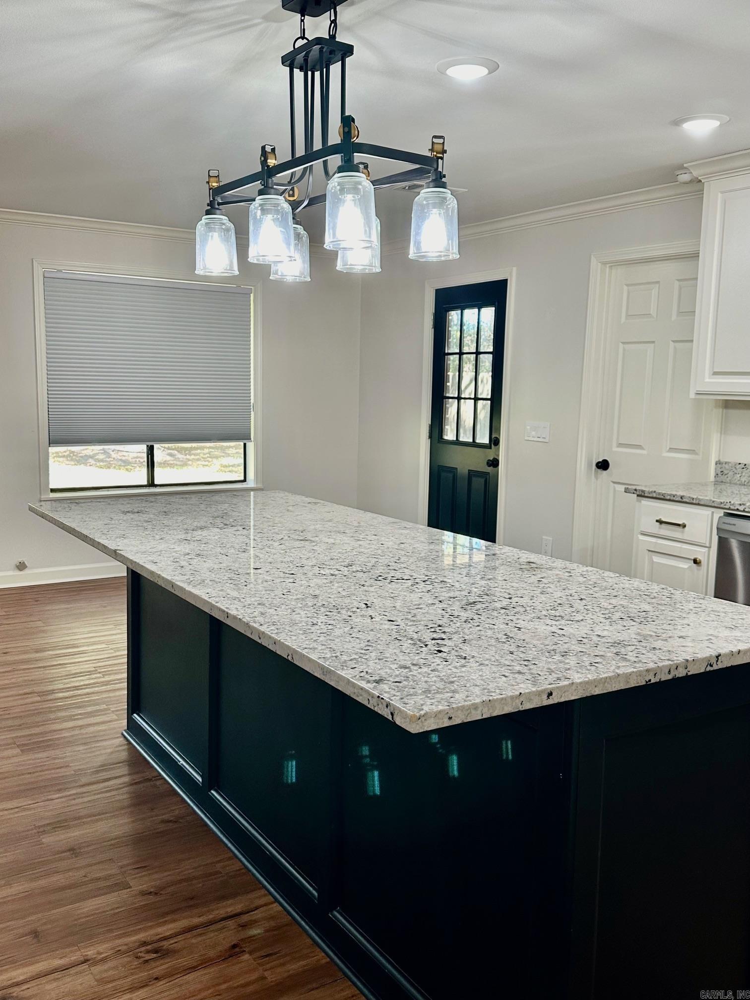 BEVERLY PLACE - Residential